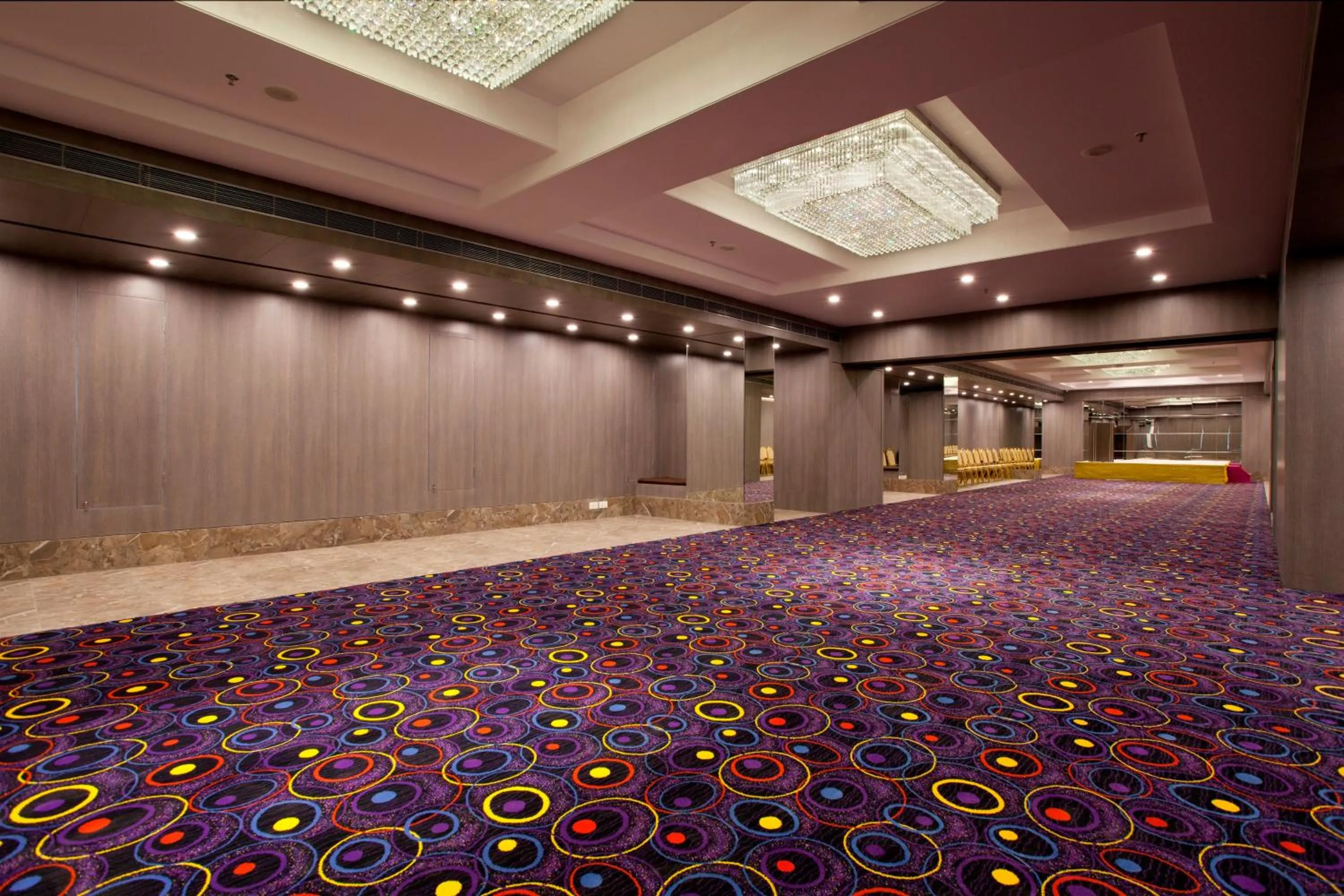 Banquet/Function facilities in Hotel Dwarkamai