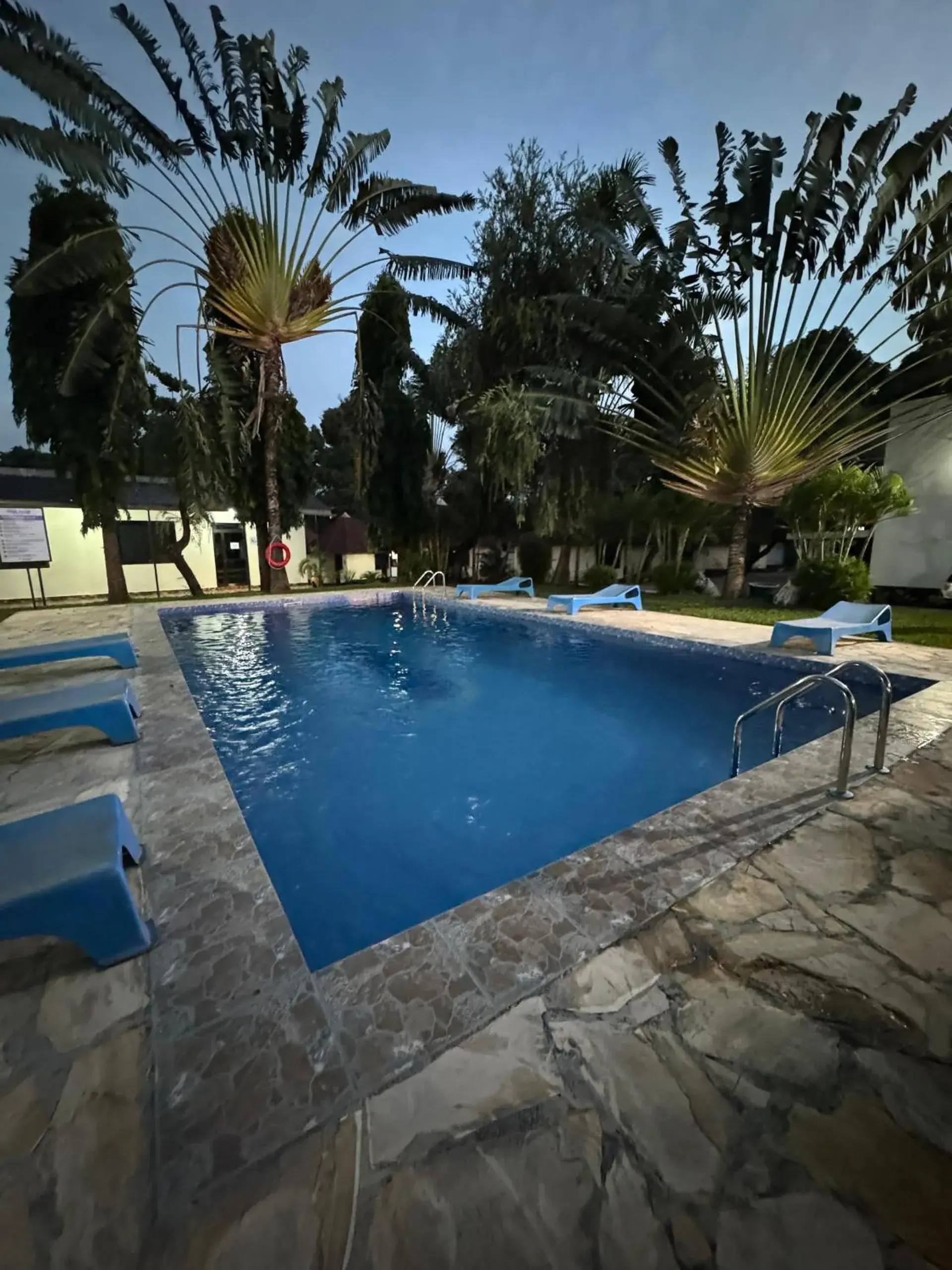 Swimming pool in Keys Hotel Swimming pool in Keys Hotel