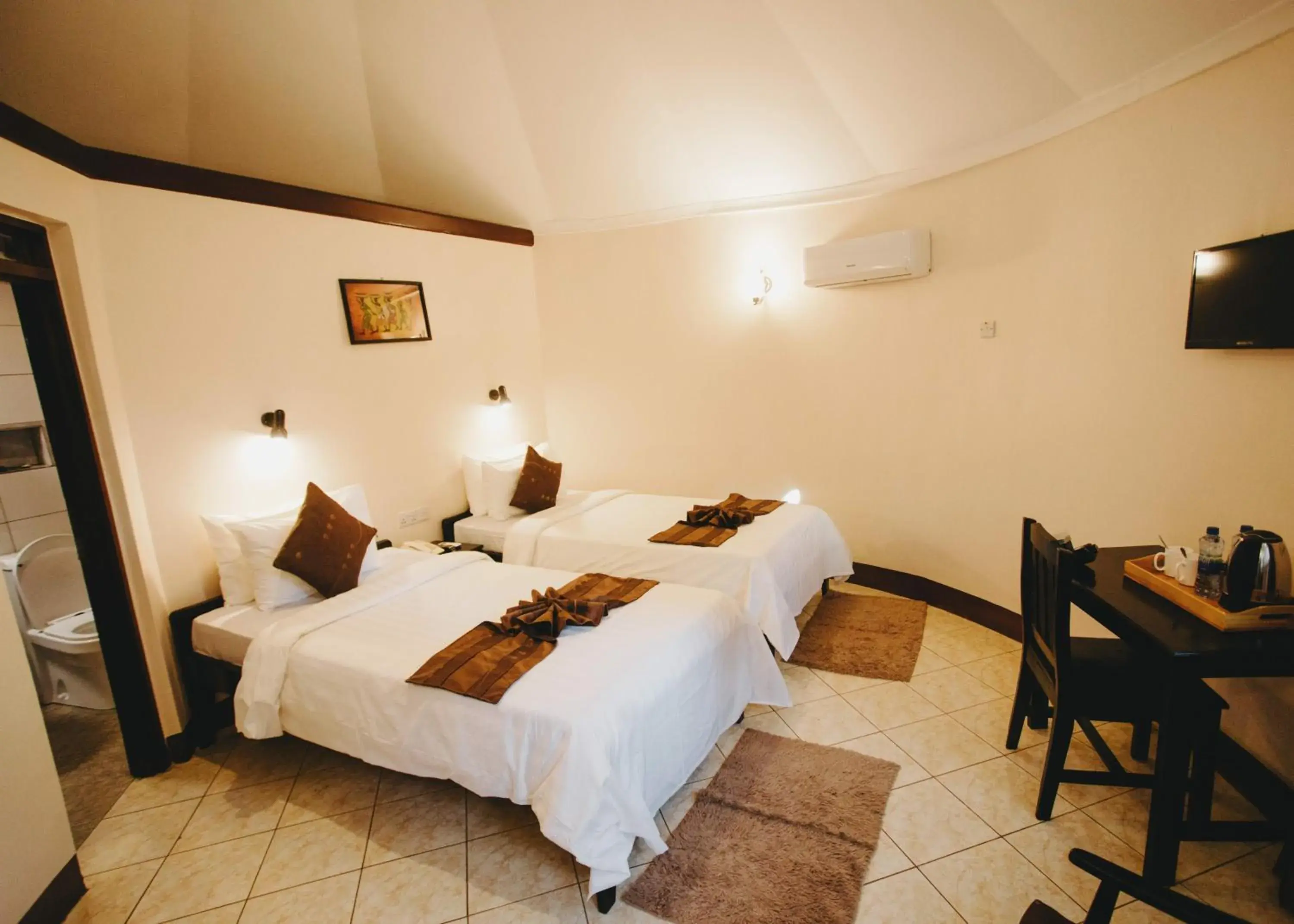 Bed in Keys Hotel Bed in Keys Hotel