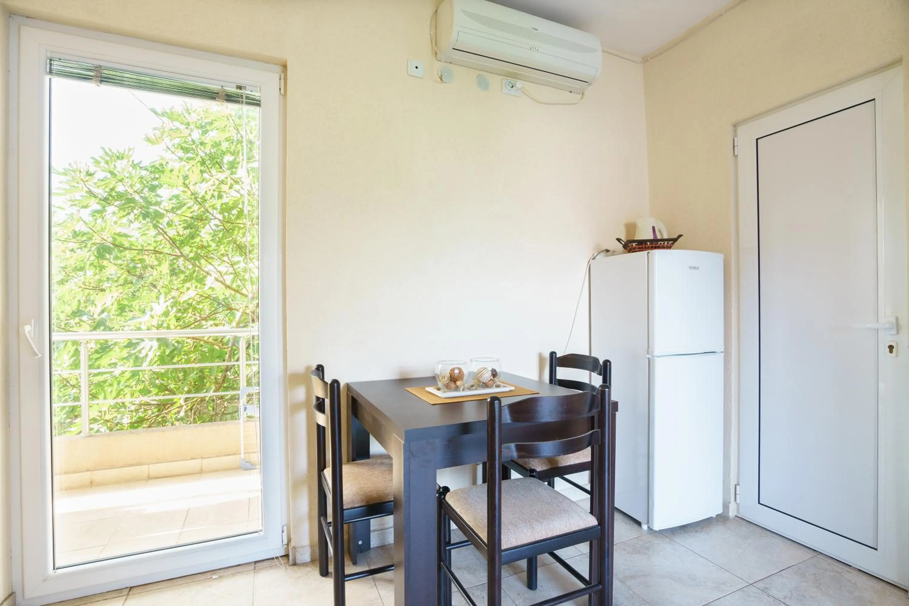Dining area in Apartments Lora