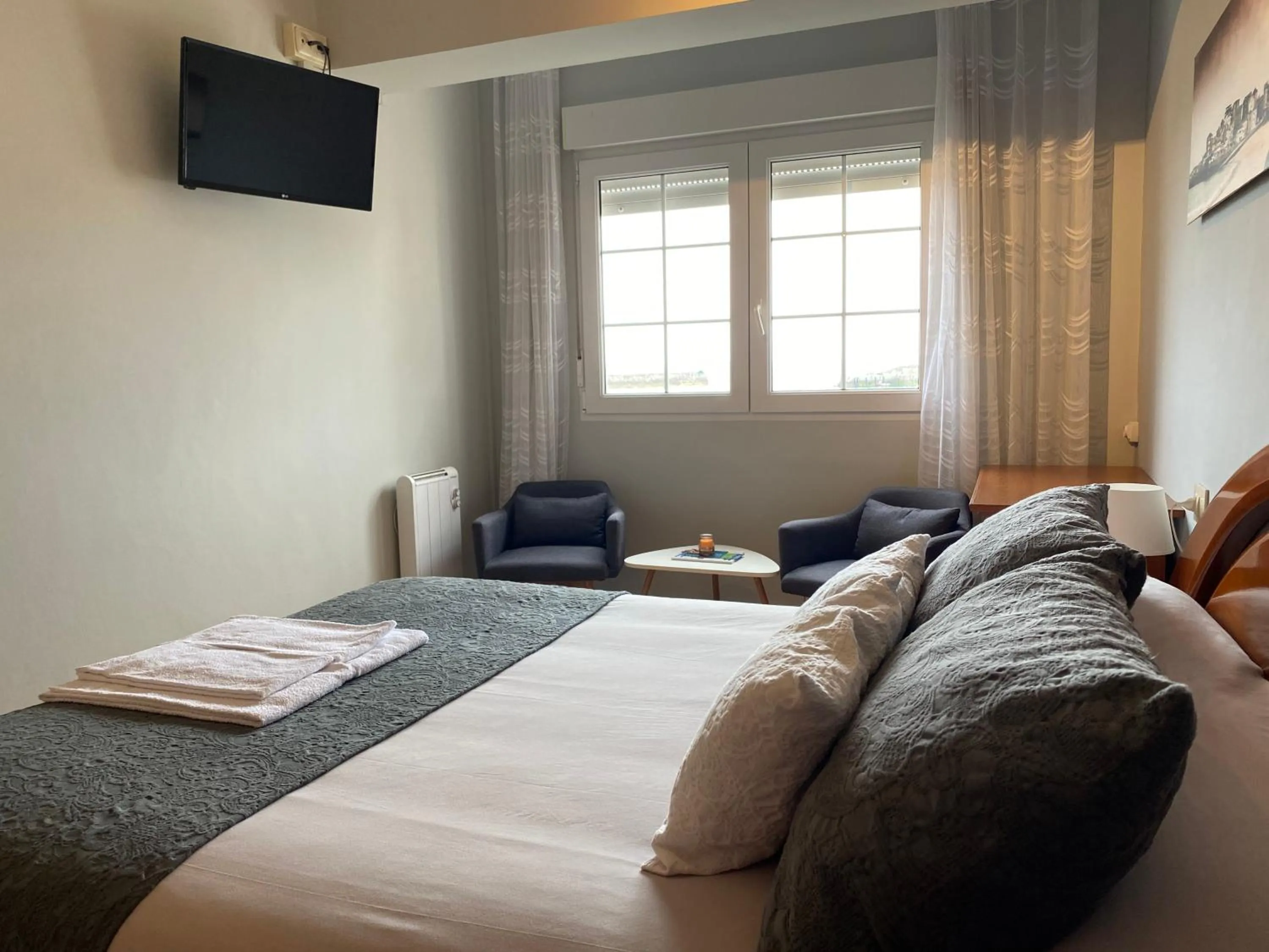 Photo of the whole room, Bed in Hostal Buenavista