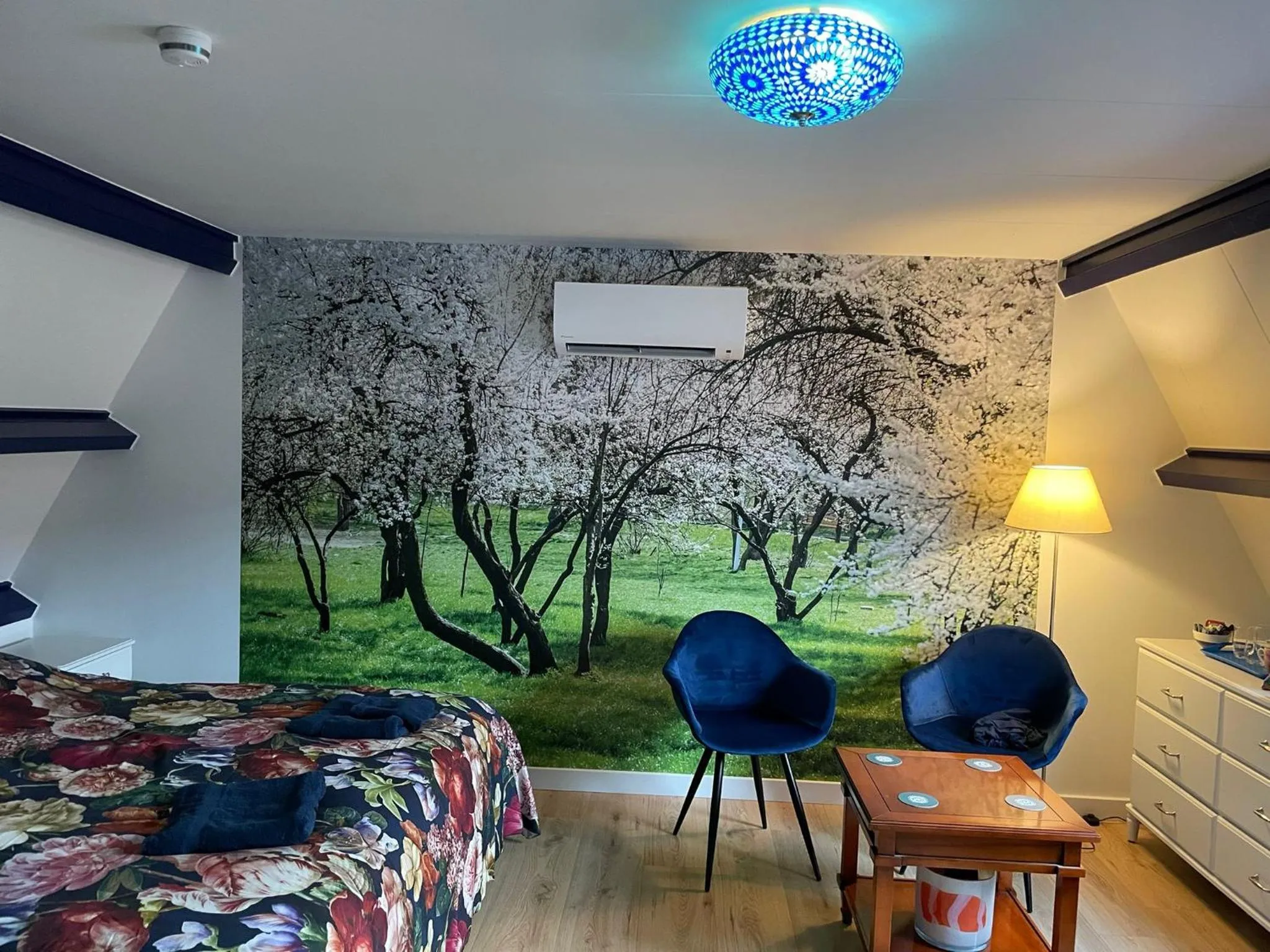 Property building in Cozy Bed and Breakfast