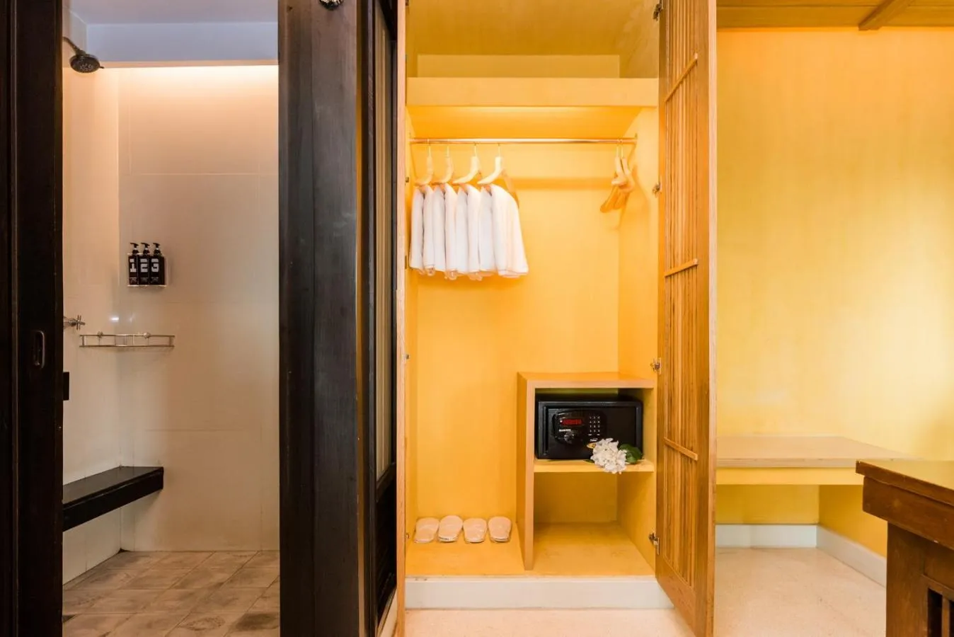 Bathroom in Dang Derm In The Park Khaosan