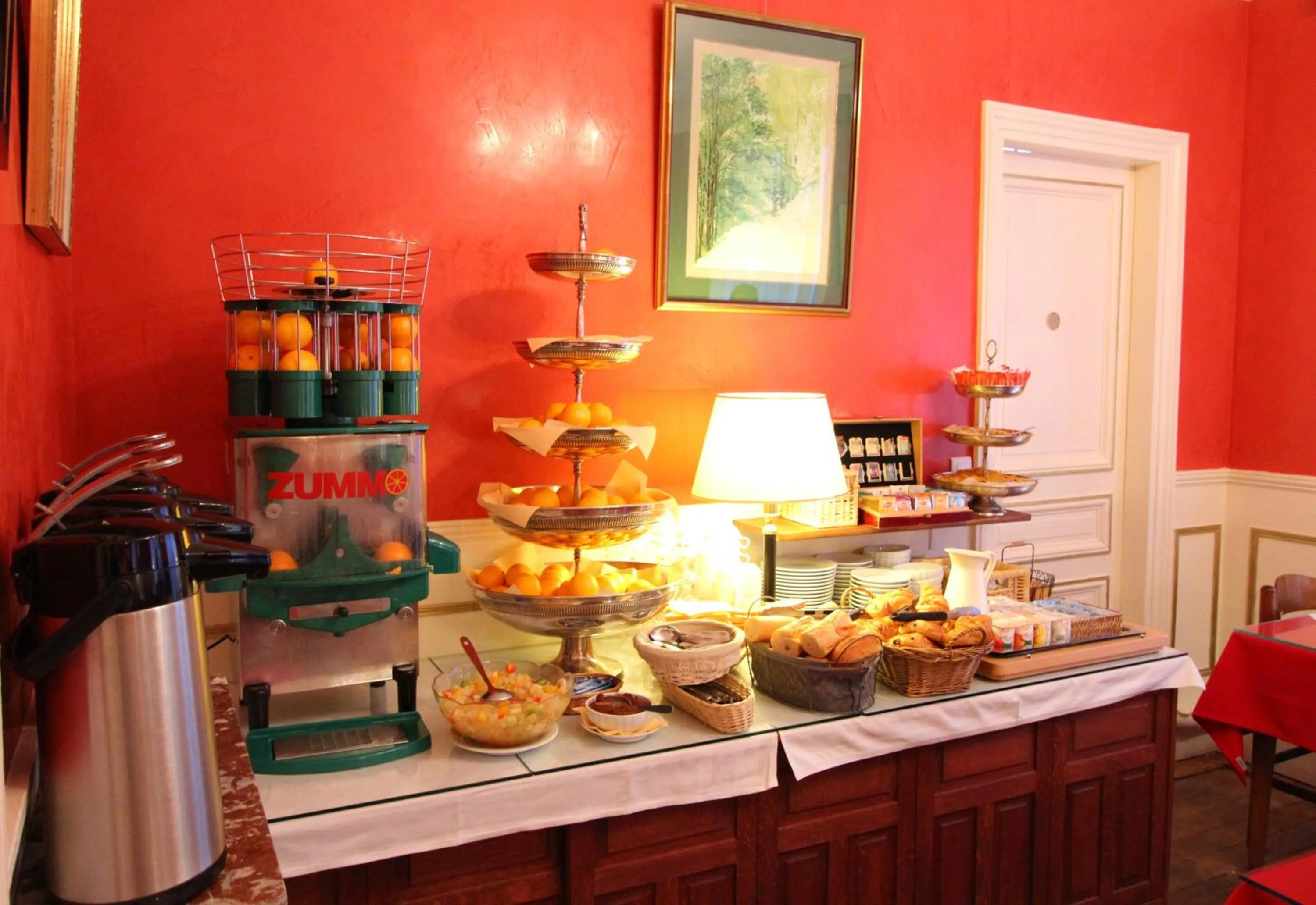 Restaurant/places to eat in Hôtel Chopin