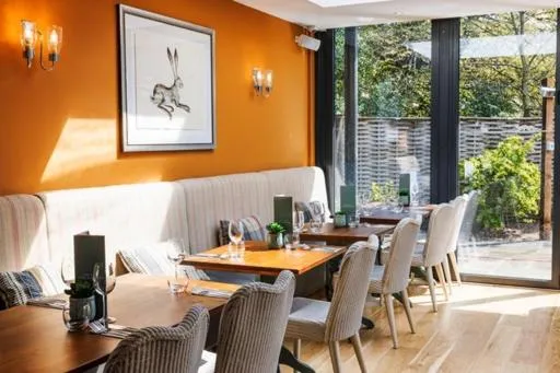 Restaurant/places to eat in The High Field Town House