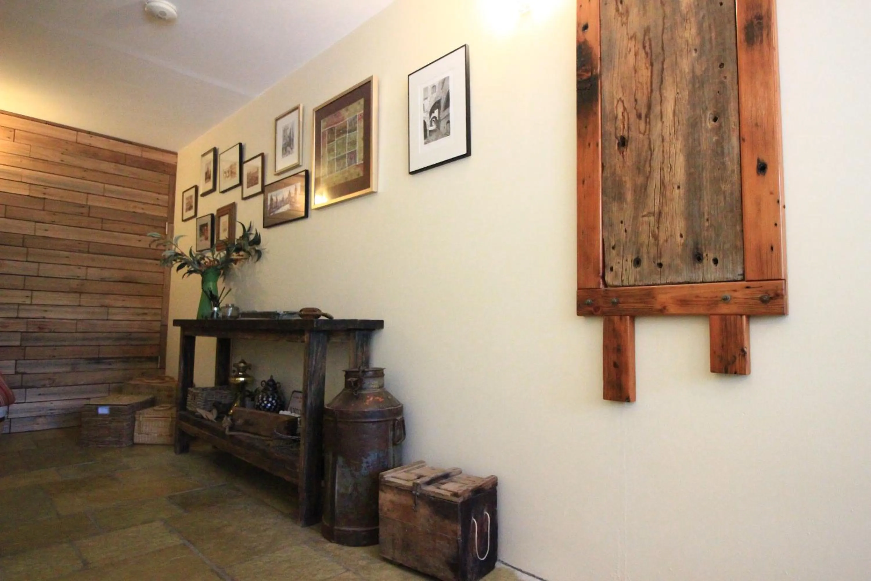 Decorative detail in Down to Earth Farm Retreat