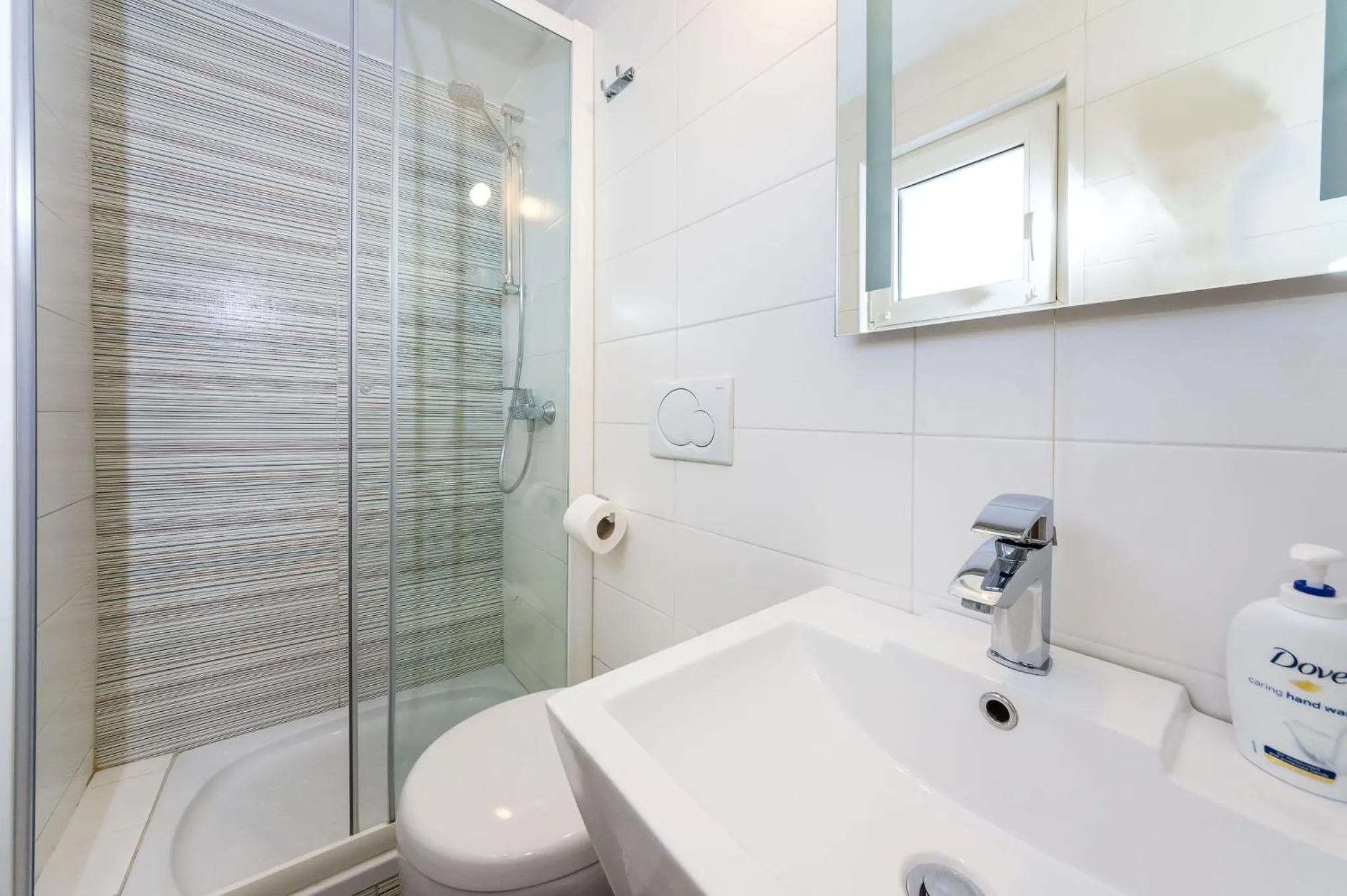 Shower in Apartment Marul