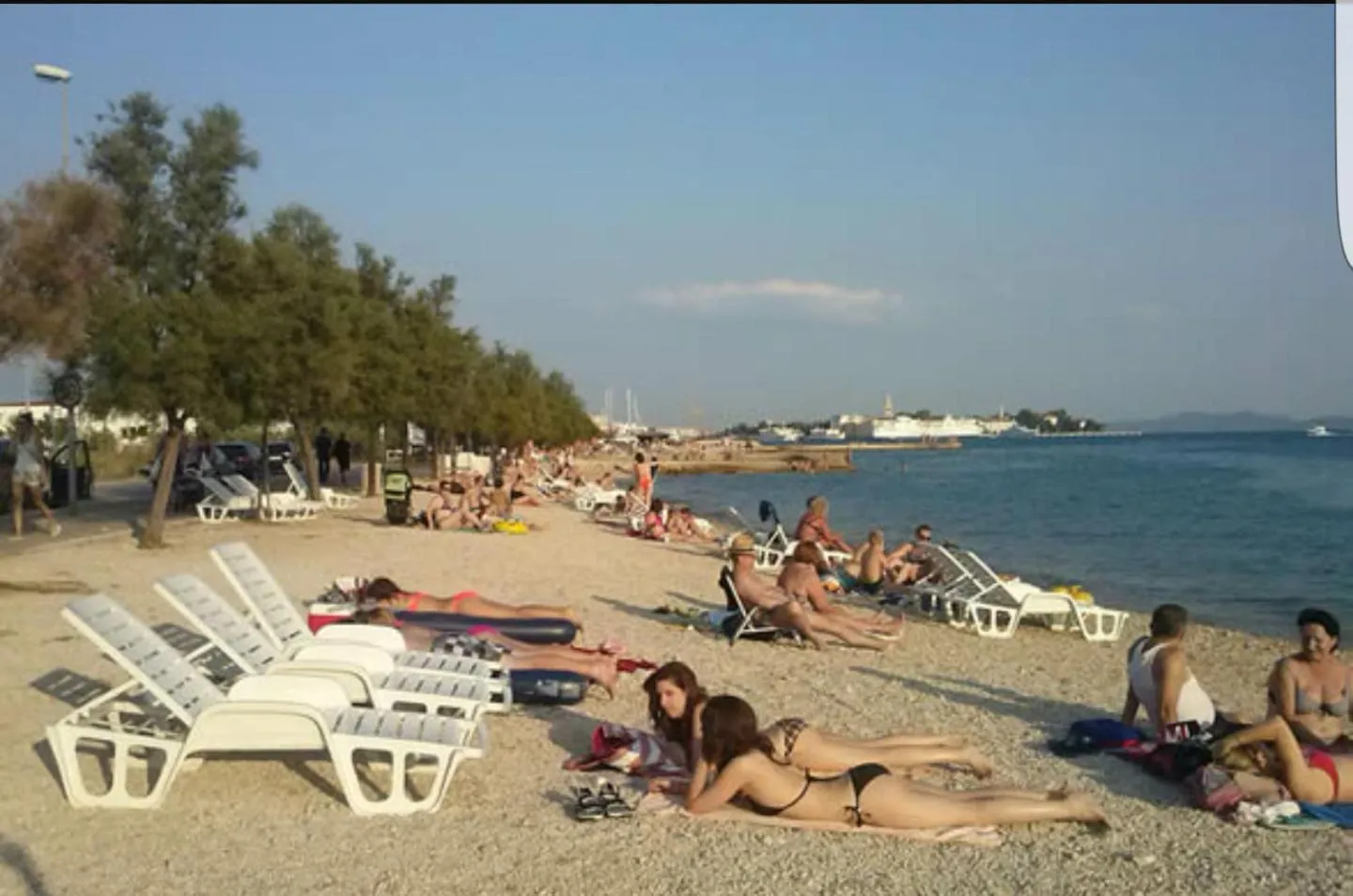 Beach in Apartment Marul