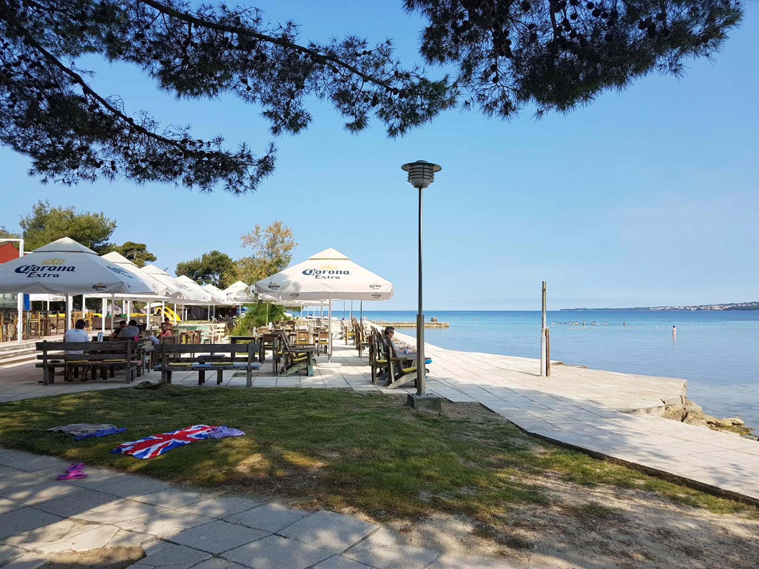 Beach in Apartment Marul