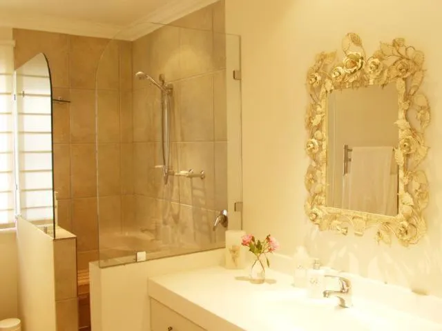 Isola Bella Guest House