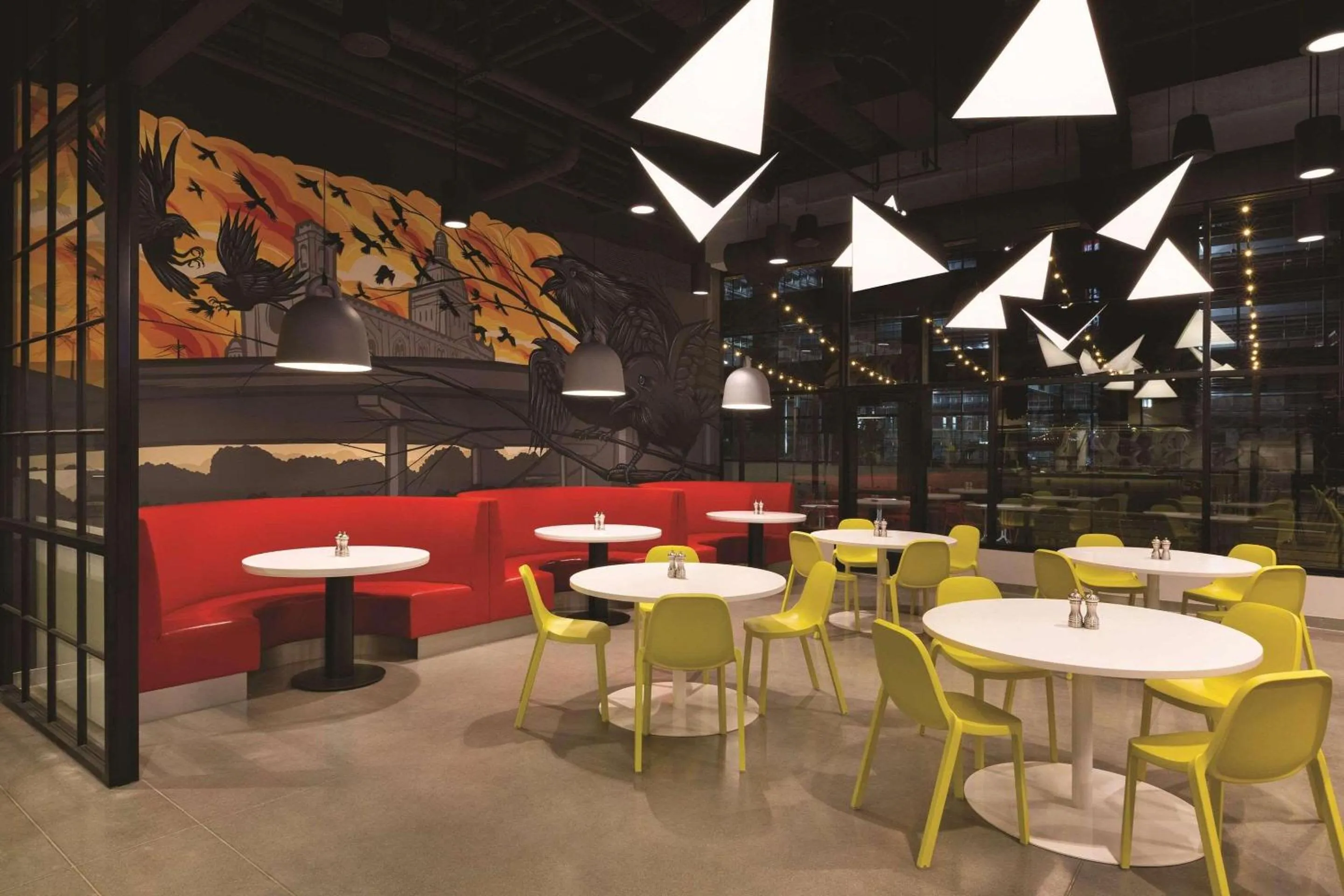 Lounge or bar in Radisson Red Minneapolis Downtown