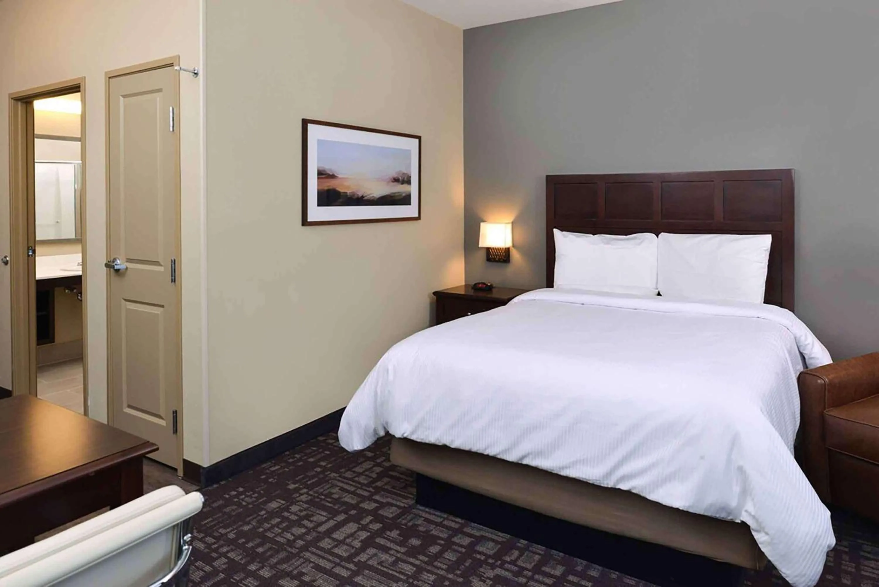 Bedroom, Bed in Extended Stay America Suites - Donaldsonville - Gonzales