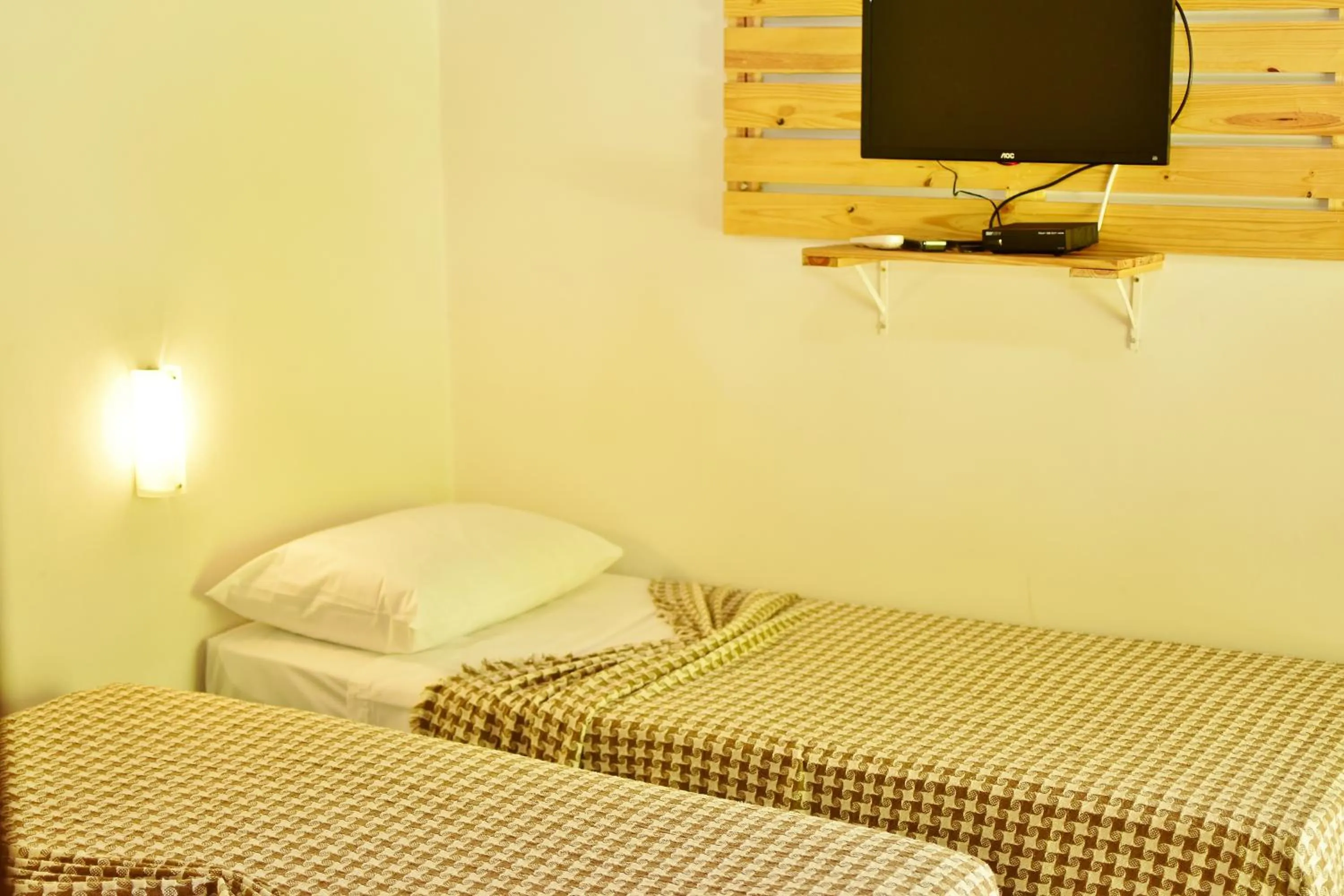 Photo of the whole room, Bed in Pousada Boldró Home