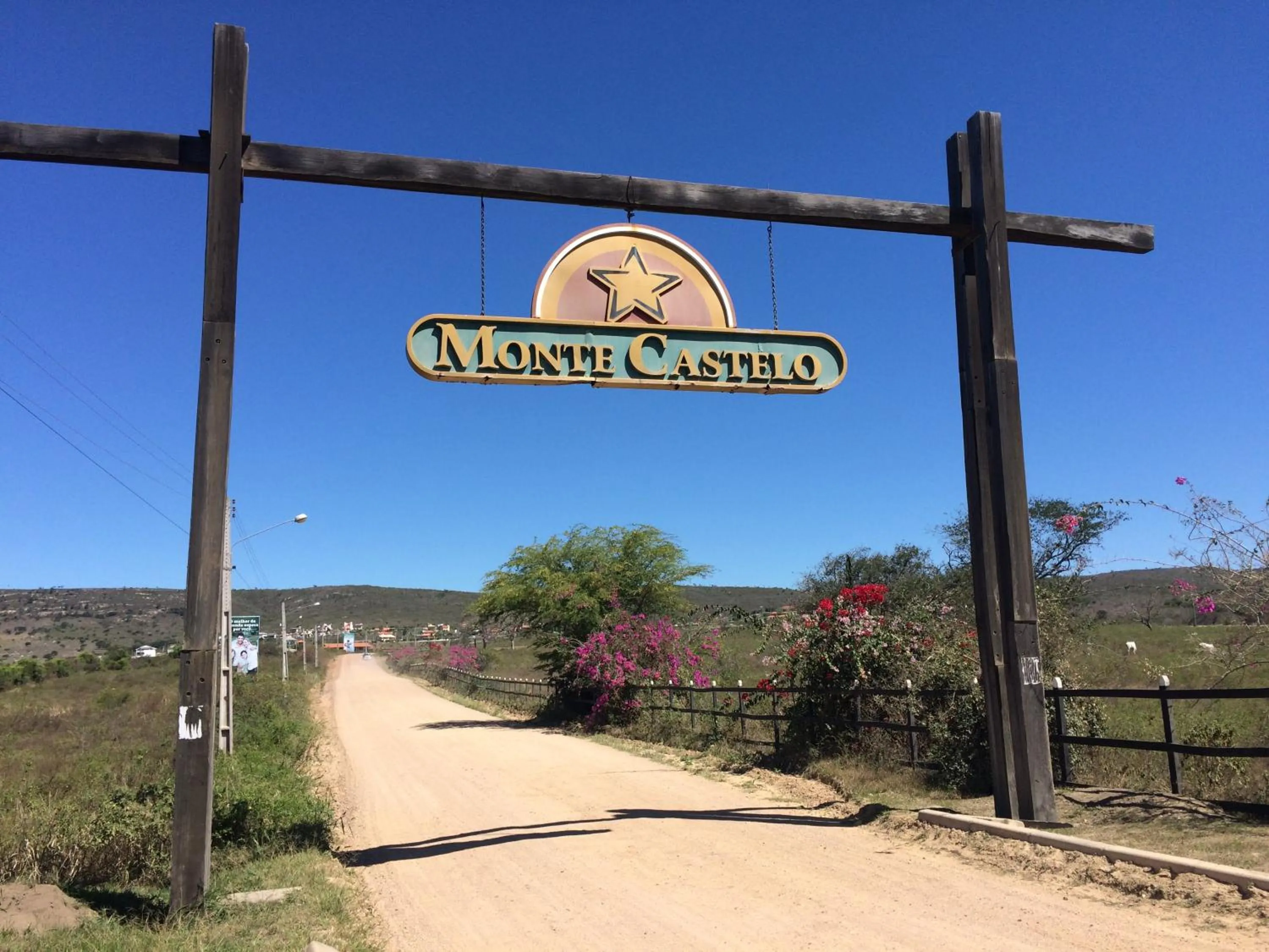 Property logo or sign in Monte Castelo Gravatá - Flat