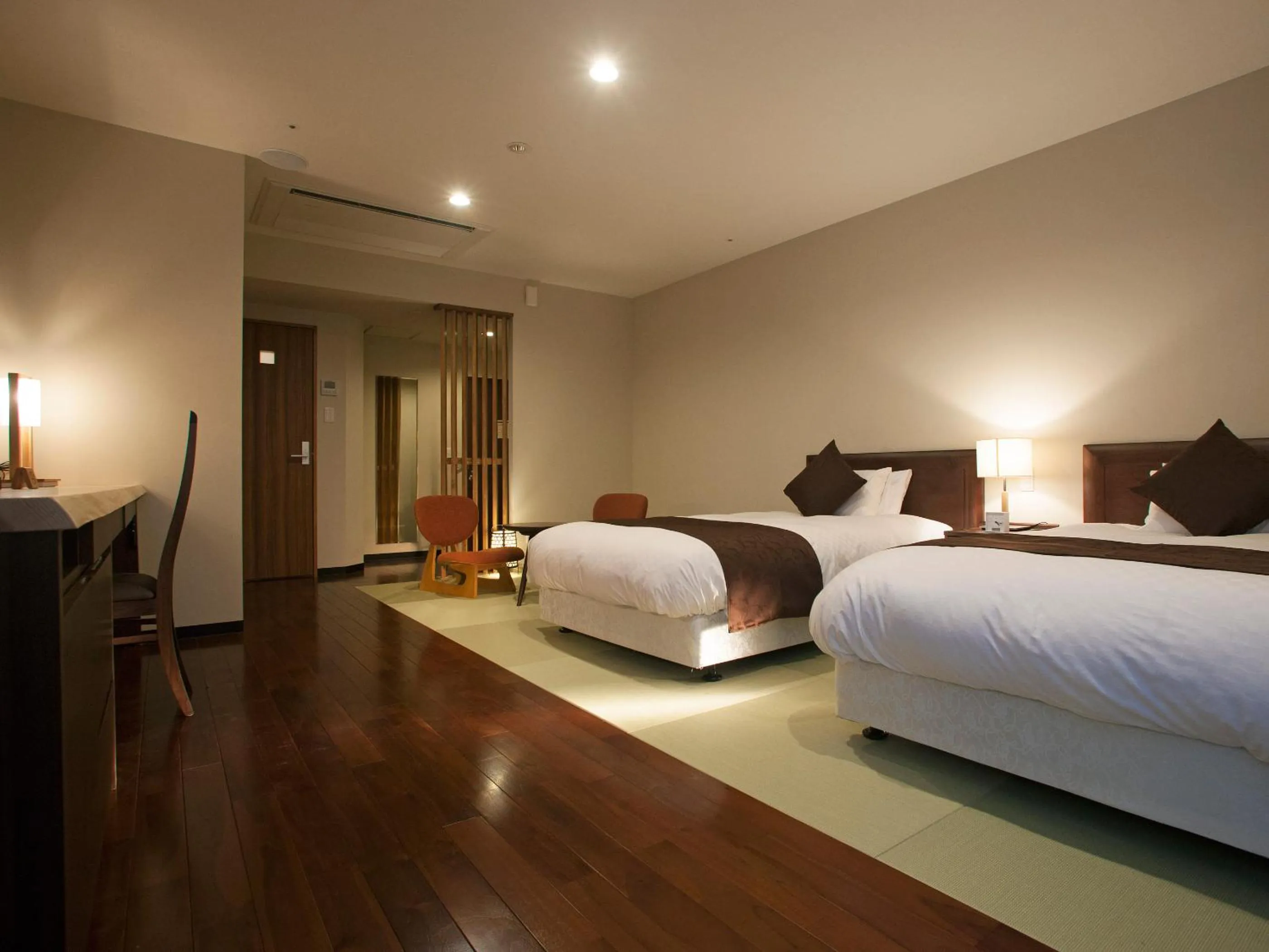 Photo of the whole room, Bed in Nagaragawa Seiryu Hotel