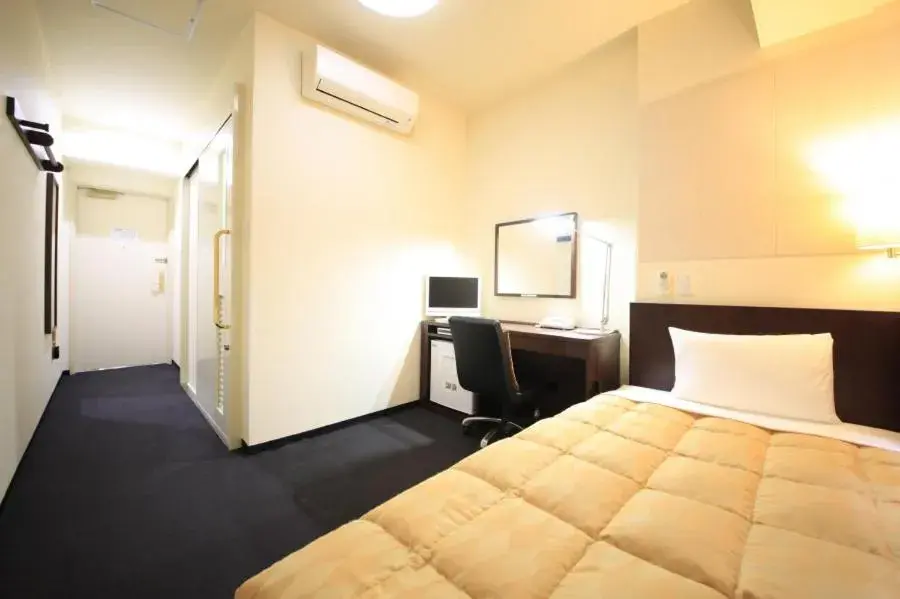 Bedroom, Bed in Urban Hotel Tokyo Fuchu Nishiguchi Bedroom, Bed in Urban Hotel Tokyo Fuchu Nishiguchi