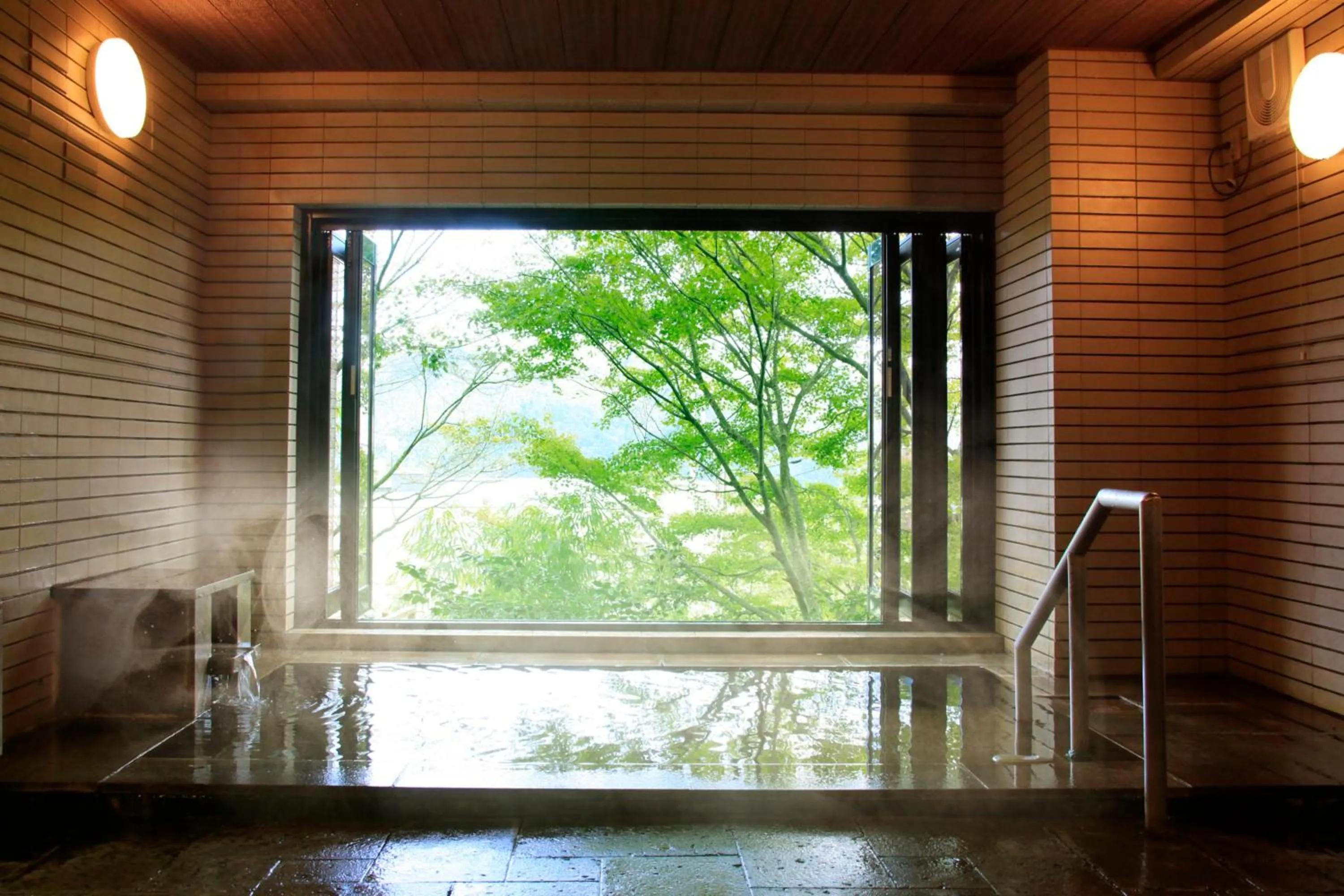 Hot Spring Bath in Yutorelo-an ANNEX