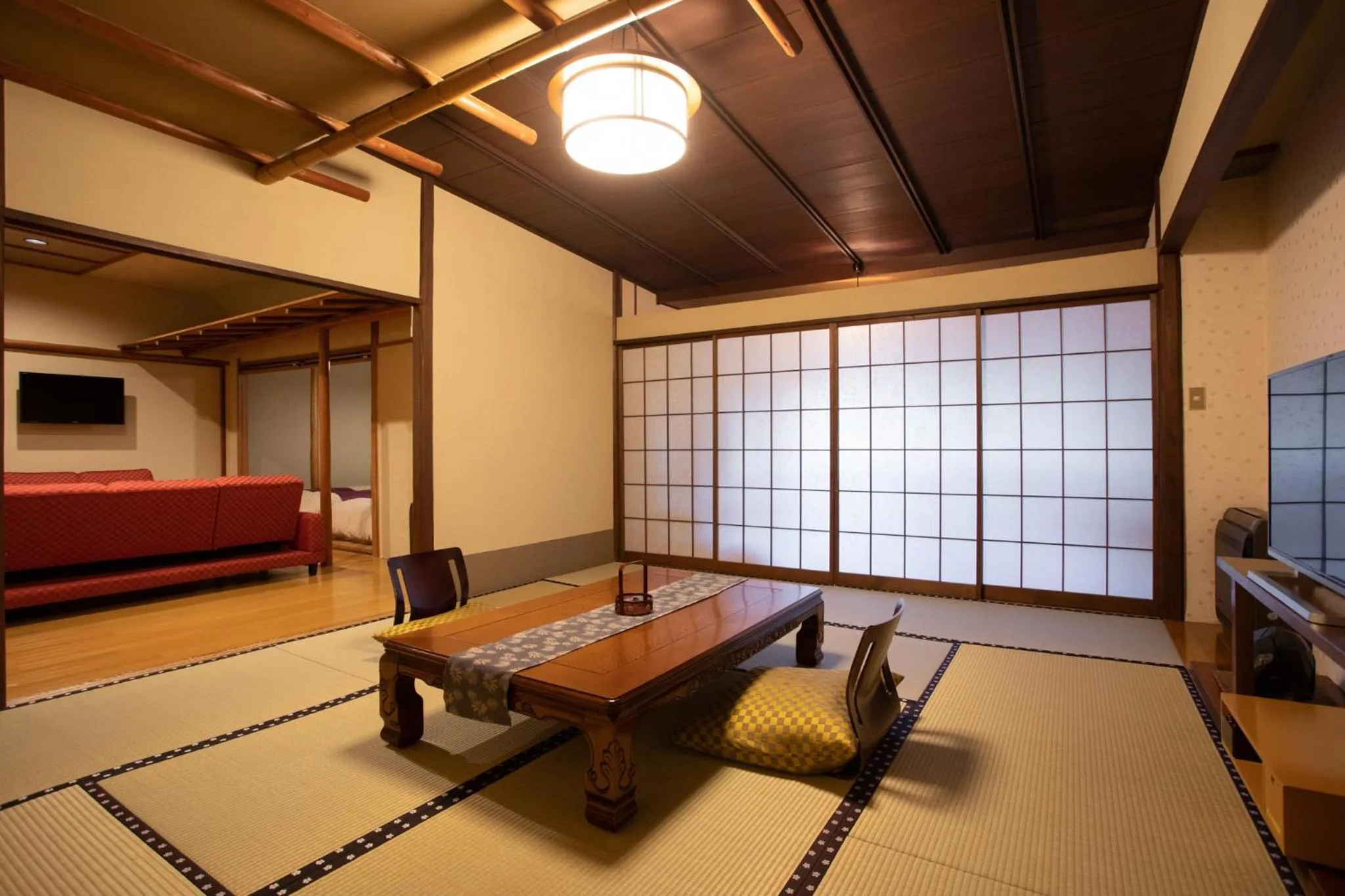 Living room, Bed in Izu atagawa Yubana mankai -Adult Only-