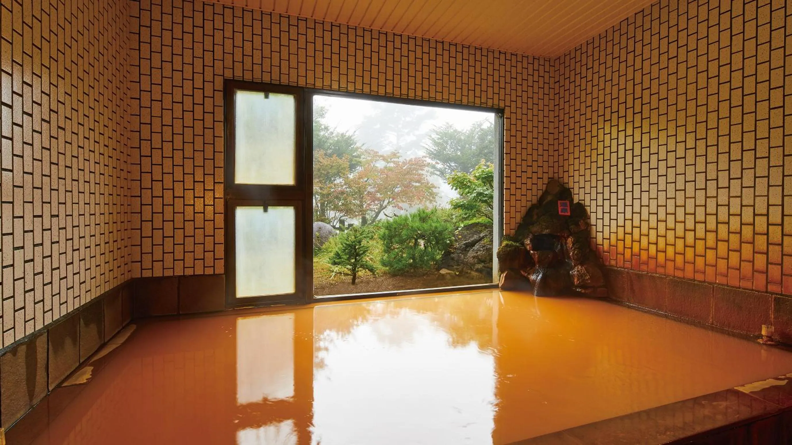 Hot Spring Bath in Tengu Onsen Asama Sanso