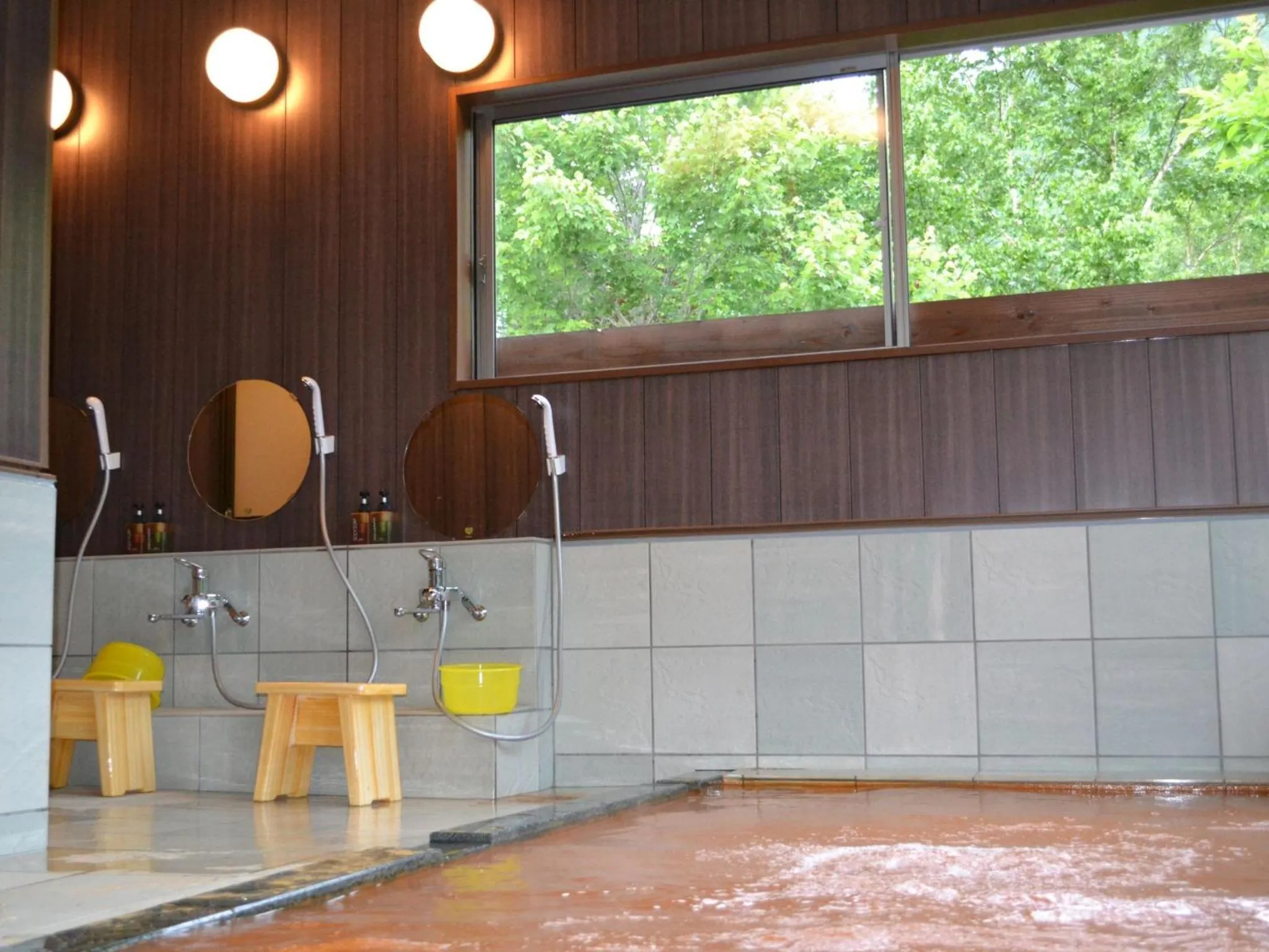 Hot Spring Bath in Tengu Onsen Asama Sanso