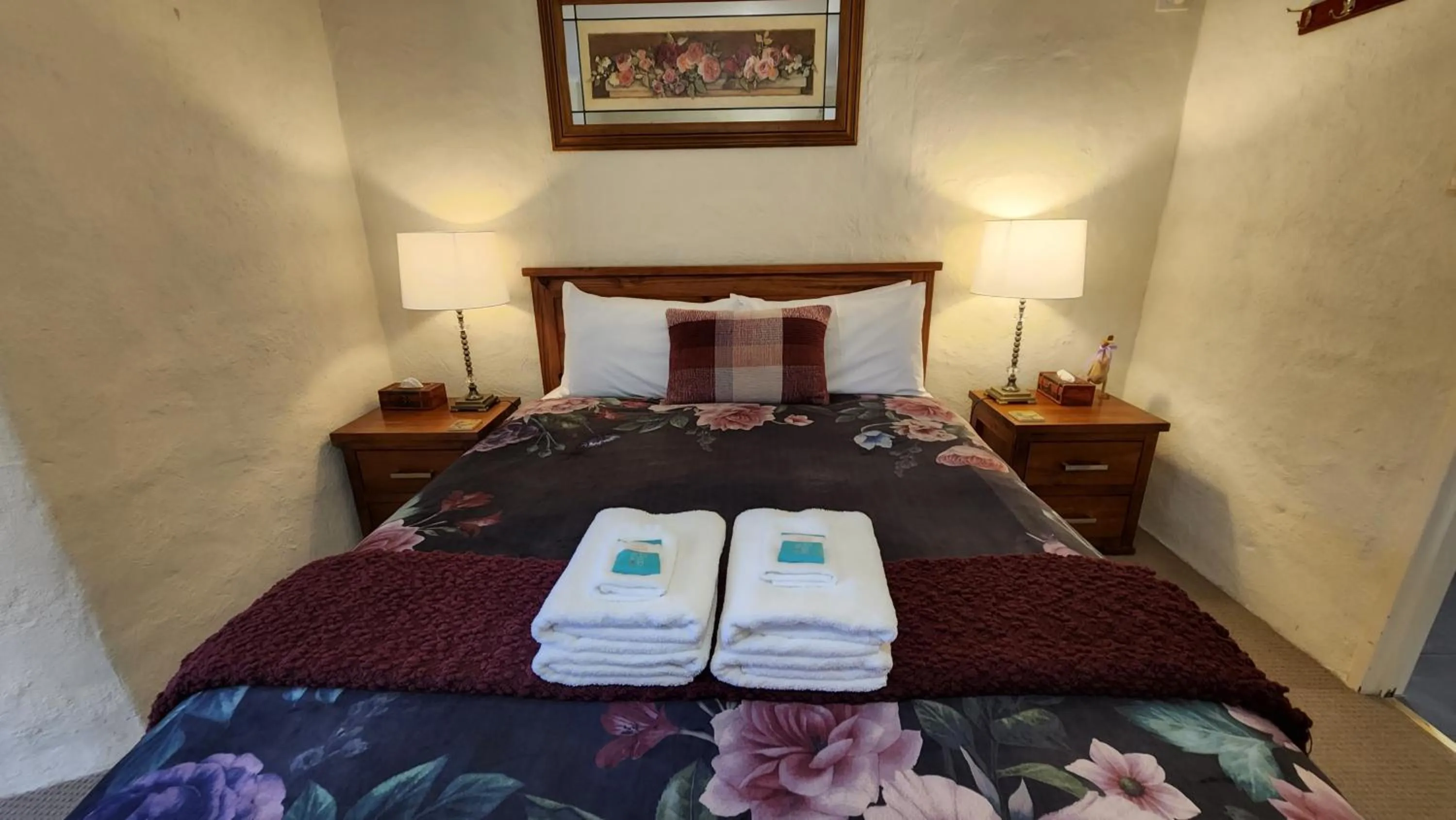 Bed in Riesling Trail & Clare Valley Cottages