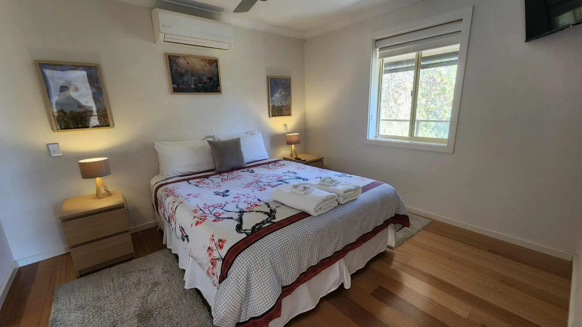 Bed in Riesling Trail & Clare Valley Cottages