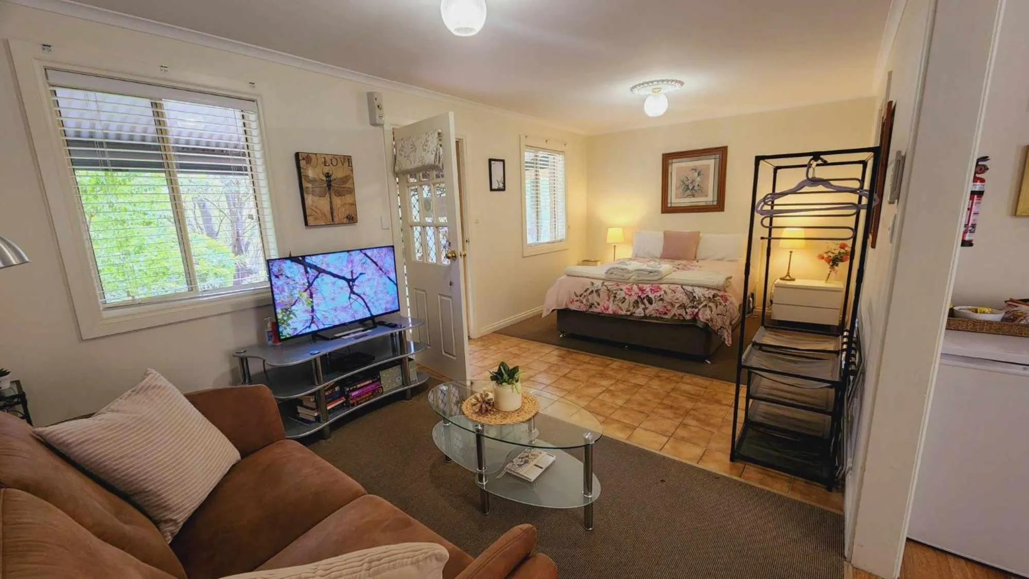 Bed in Riesling Trail & Clare Valley Cottages