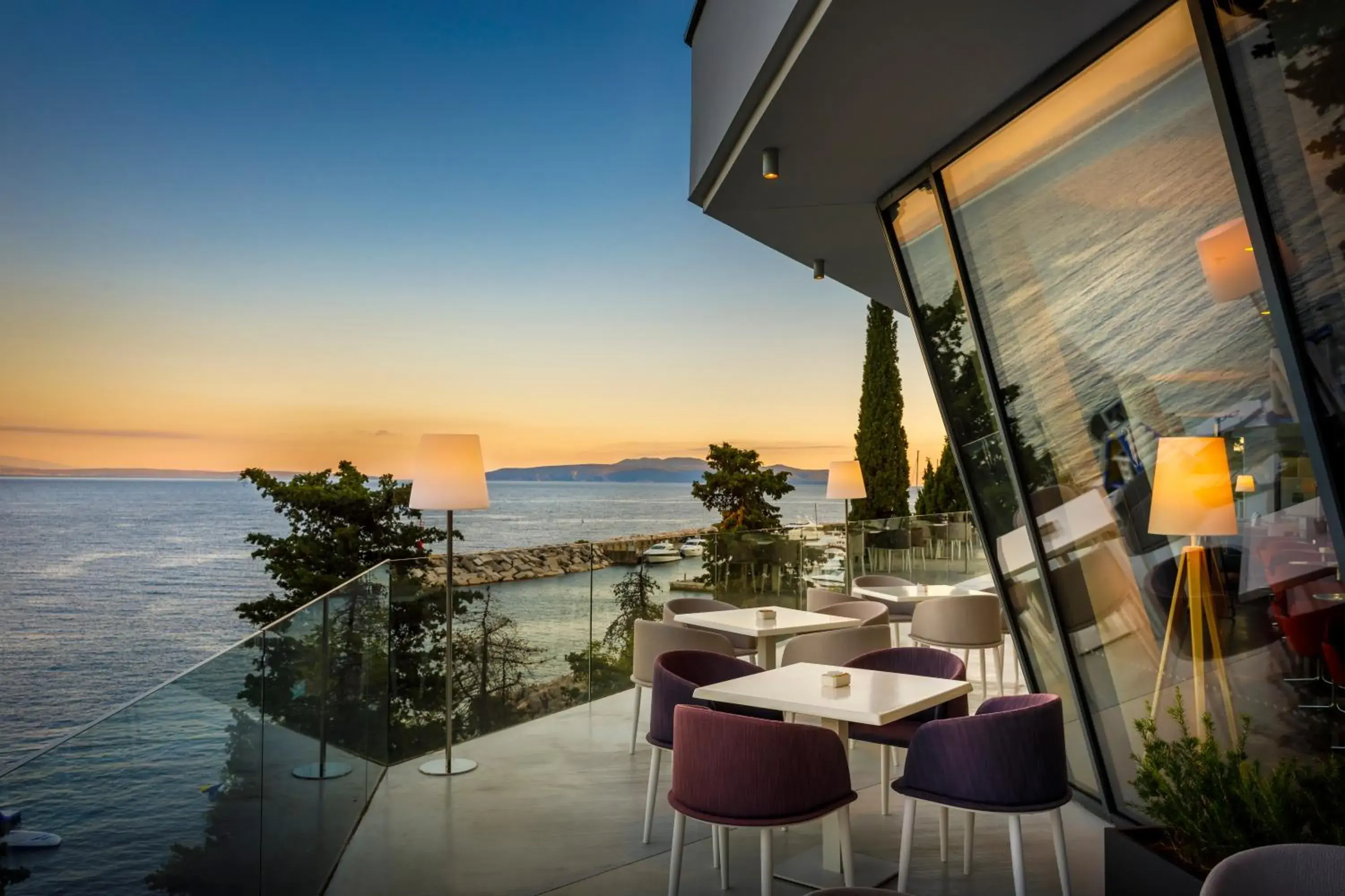 Lounge or bar in Hotel Ičići - by Liburnia Hotels & Villas Lounge or bar in Hotel Ičići - by Liburnia Hotels & Villas