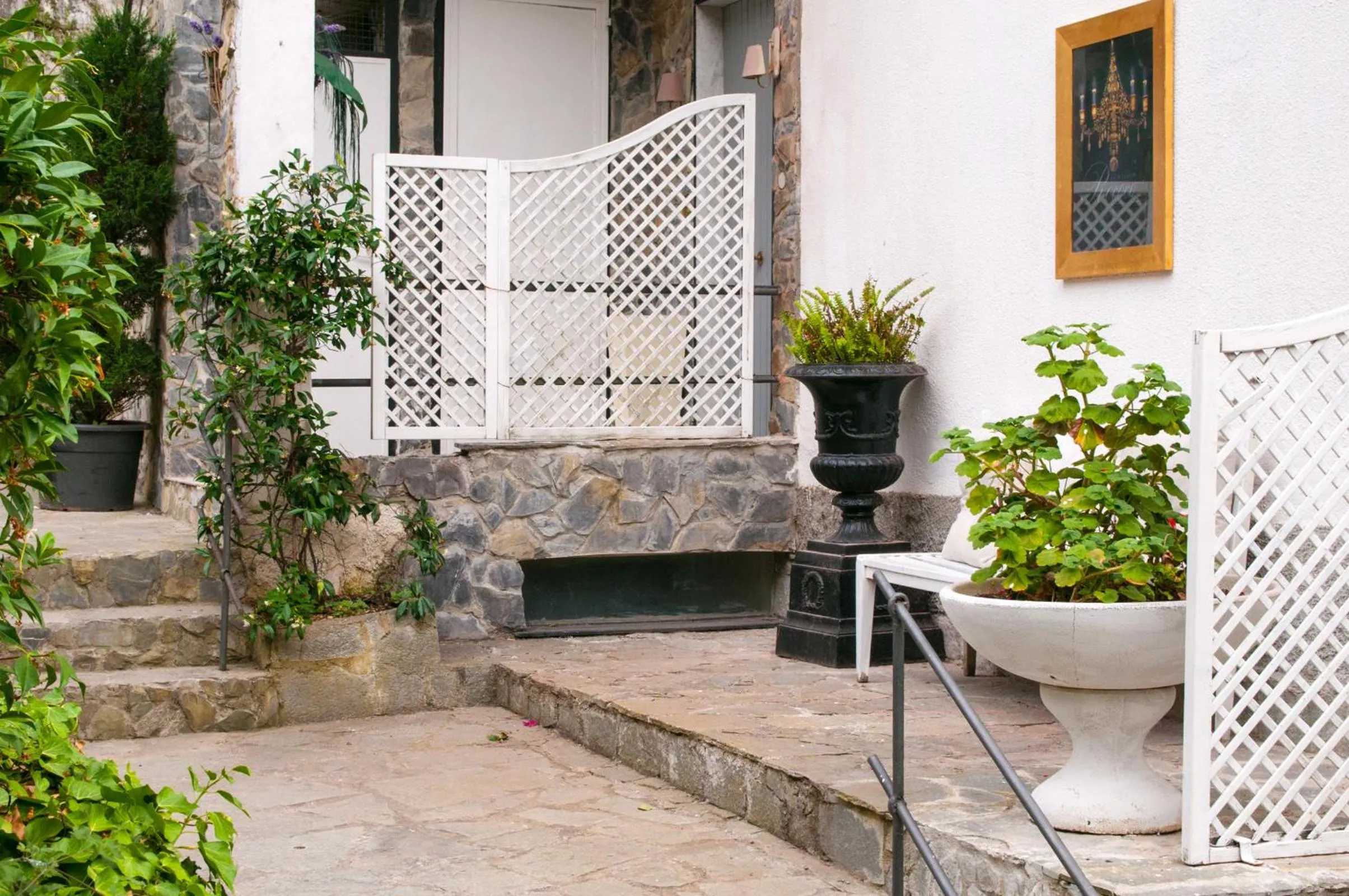 Property building in Gian Paul Hotel