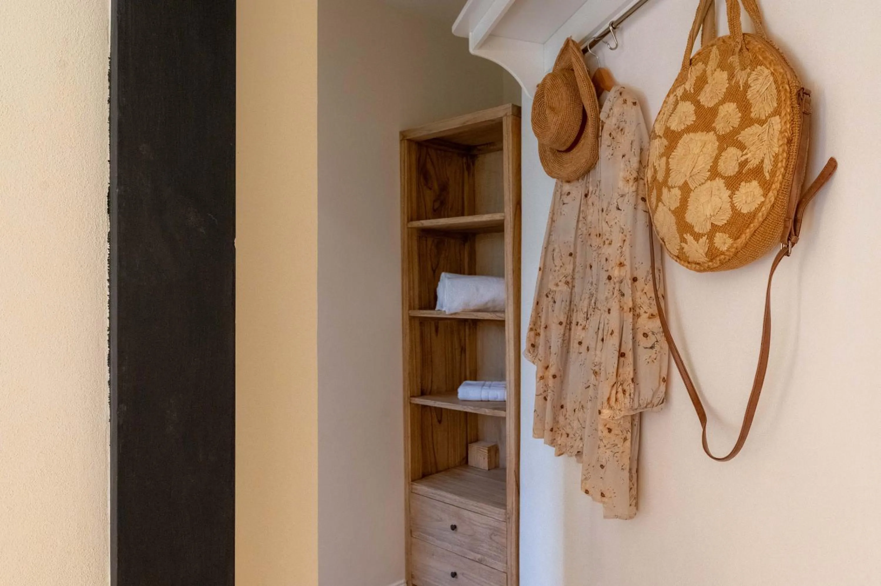 wardrobe in Gian Paul Hotel