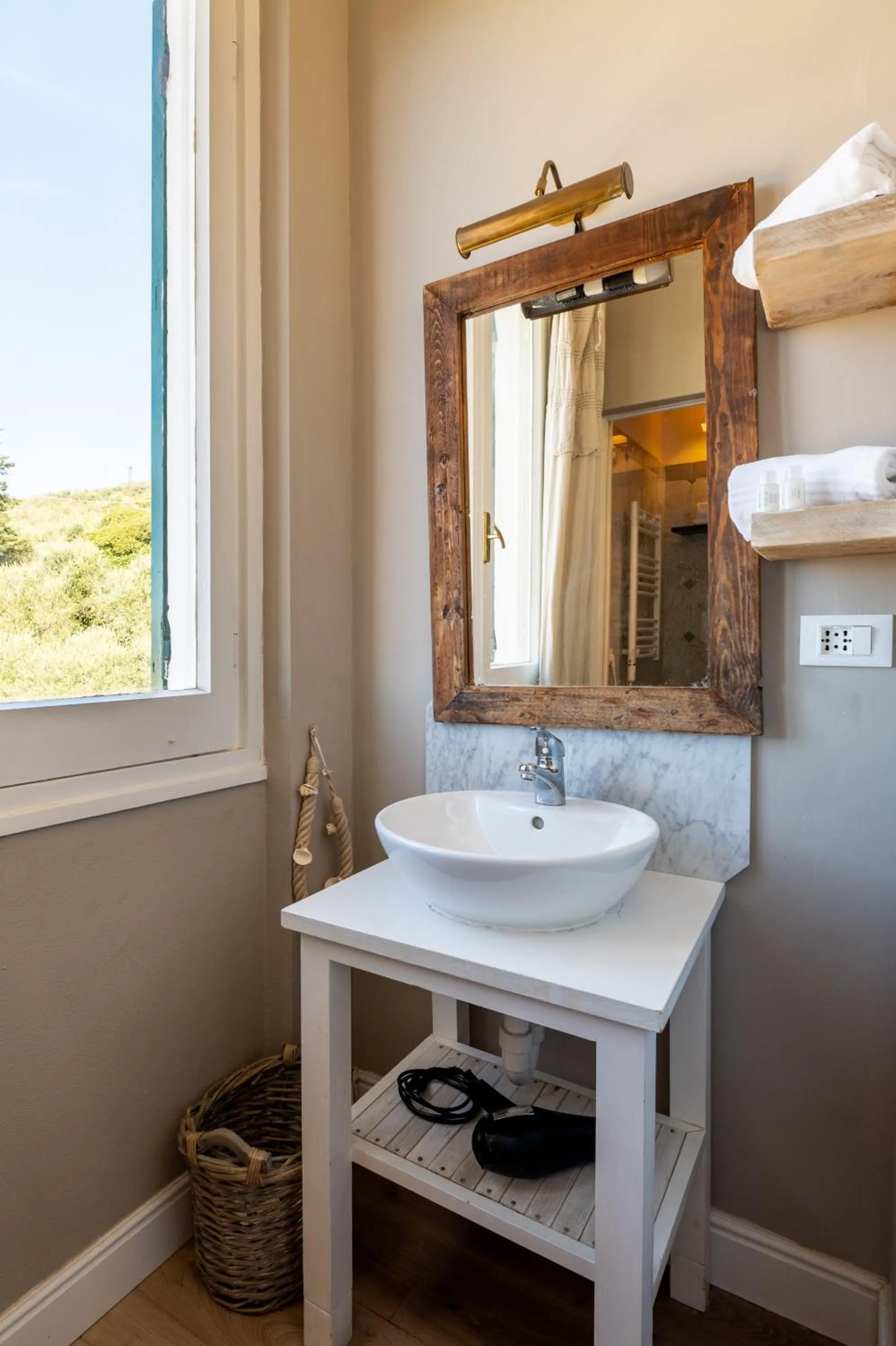 Bathroom in Gian Paul Hotel