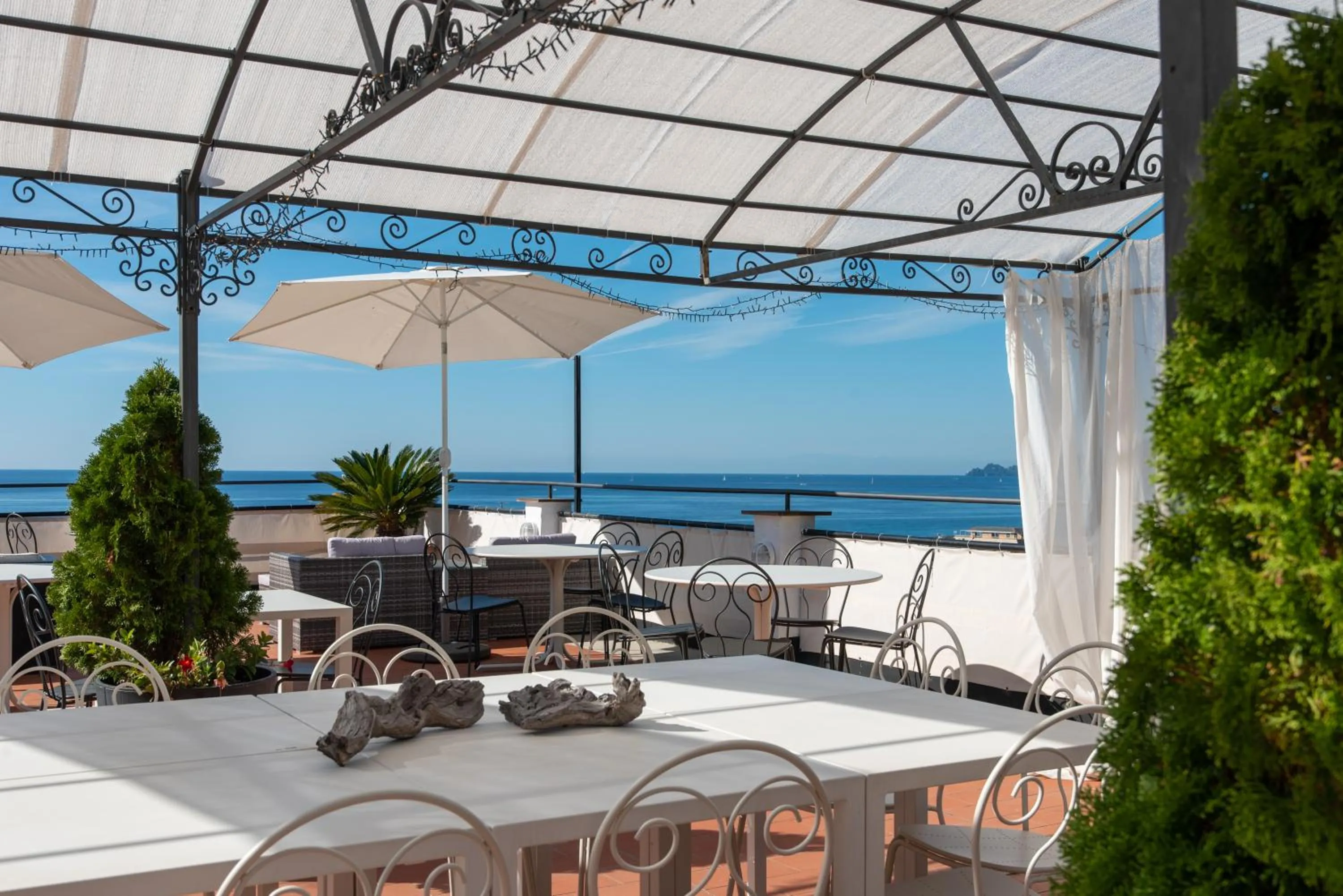 Balcony/Terrace in Gian Paul Hotel