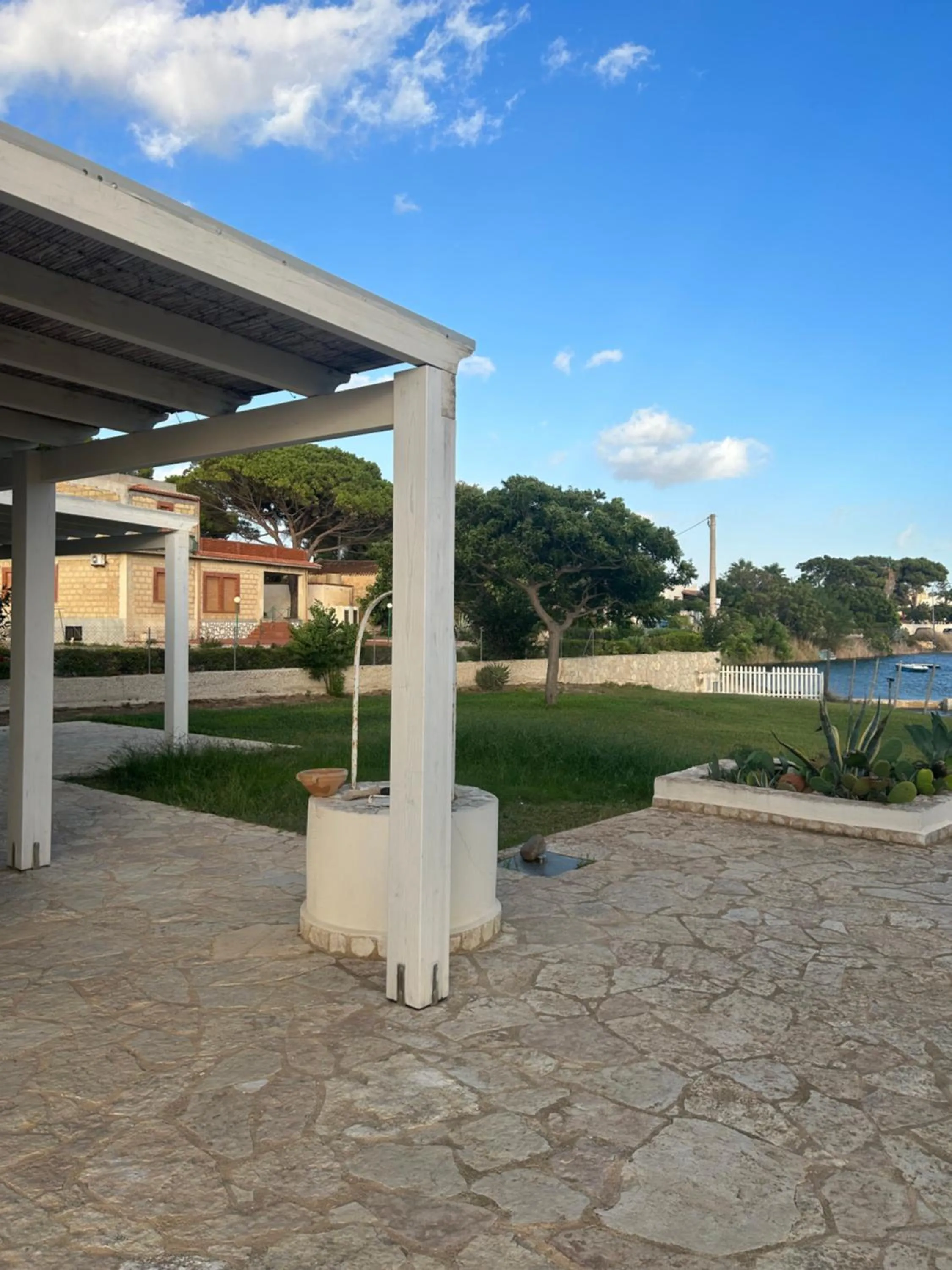Baia dei Fenici