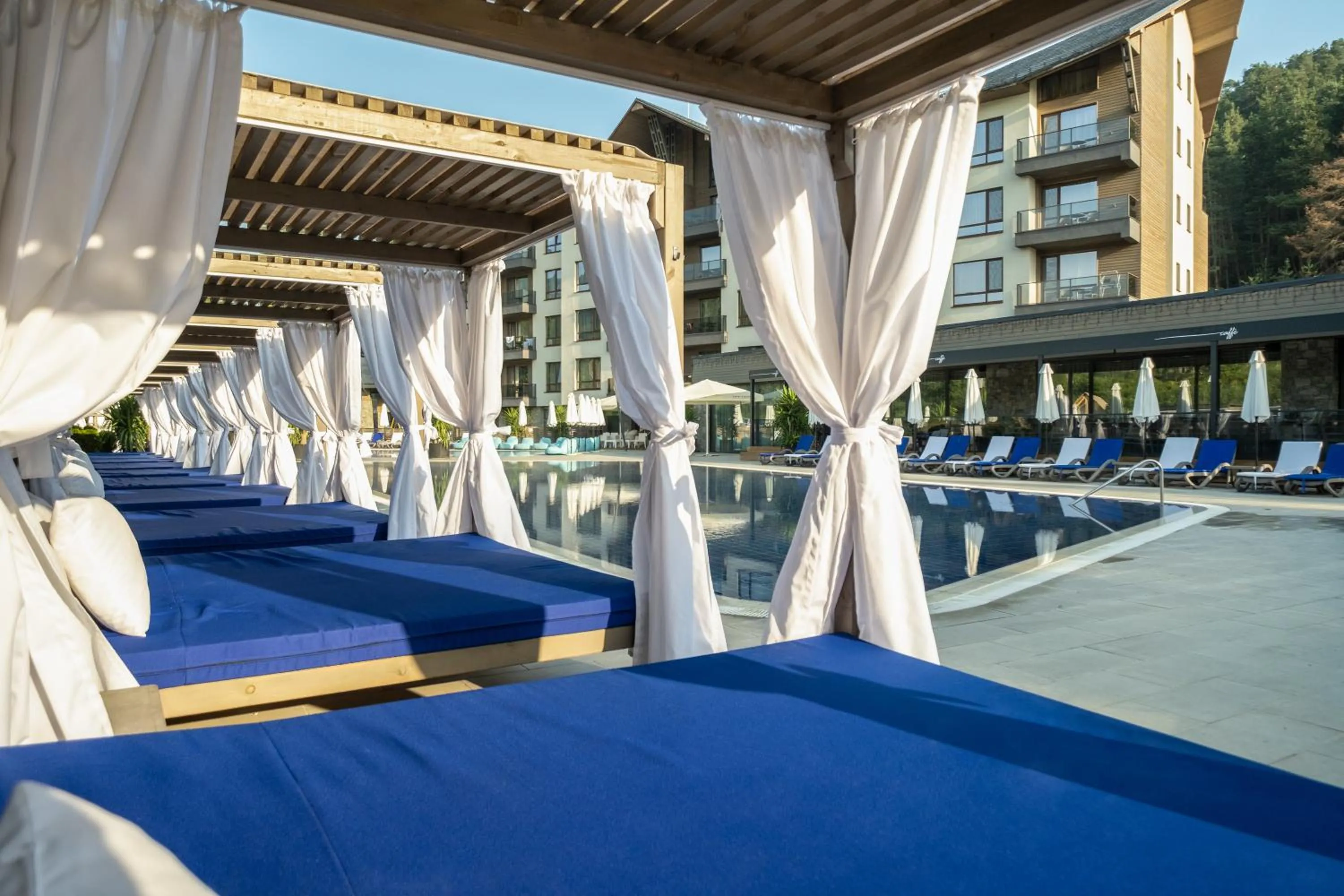 Pool view in Hotel Arte SPA & Park