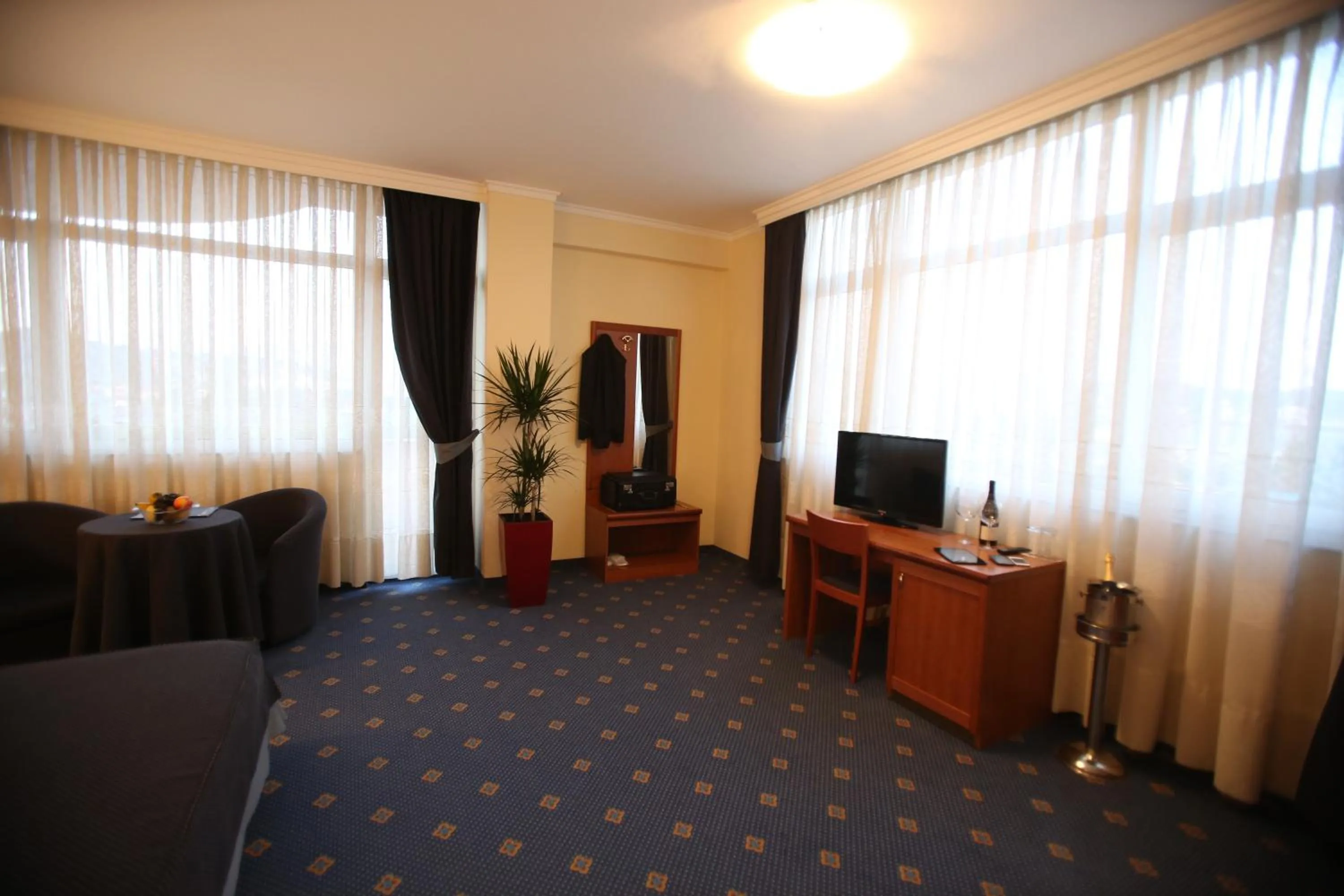 Bedroom in Hotel Continental