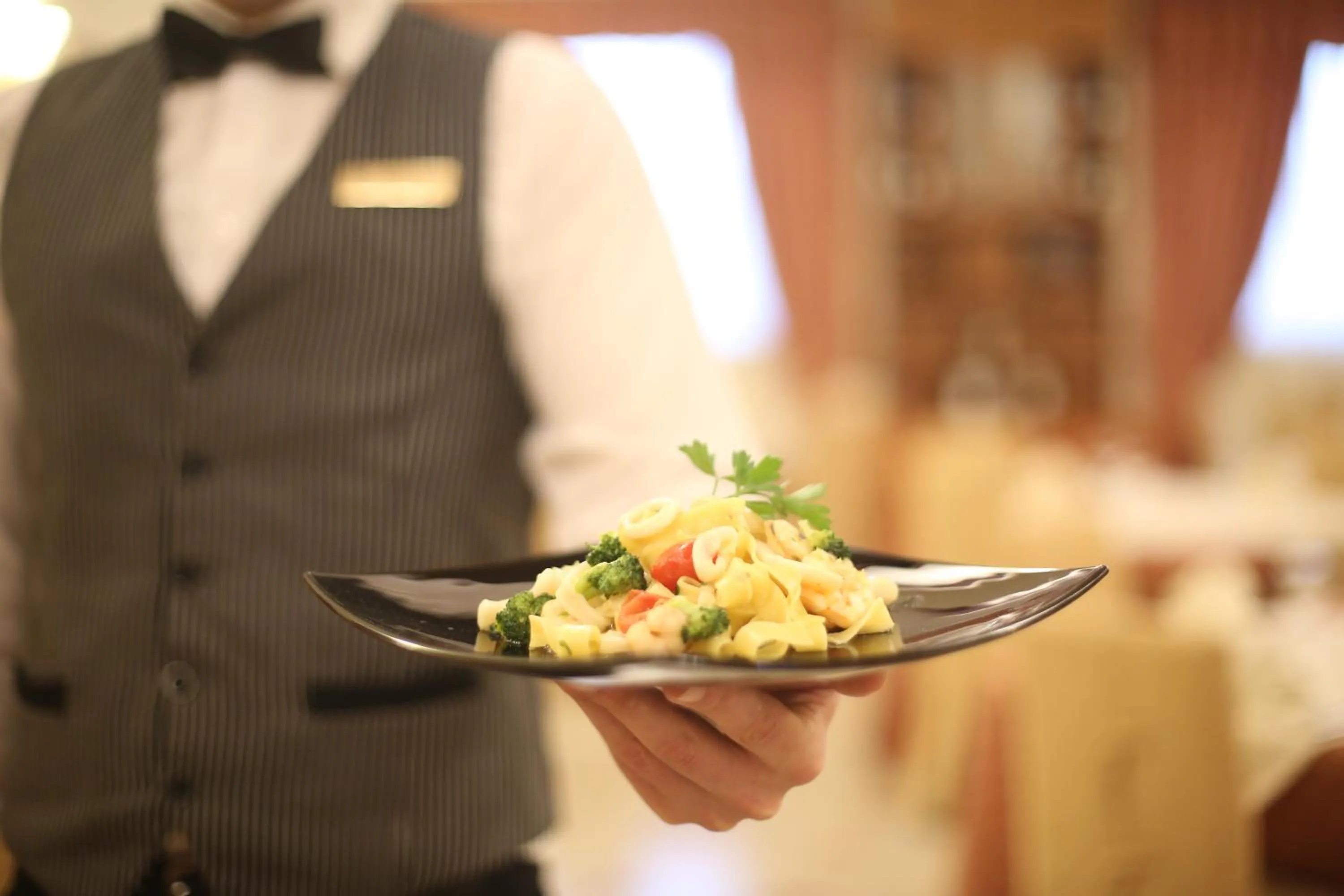 Restaurant/places to eat in Hotel Continental