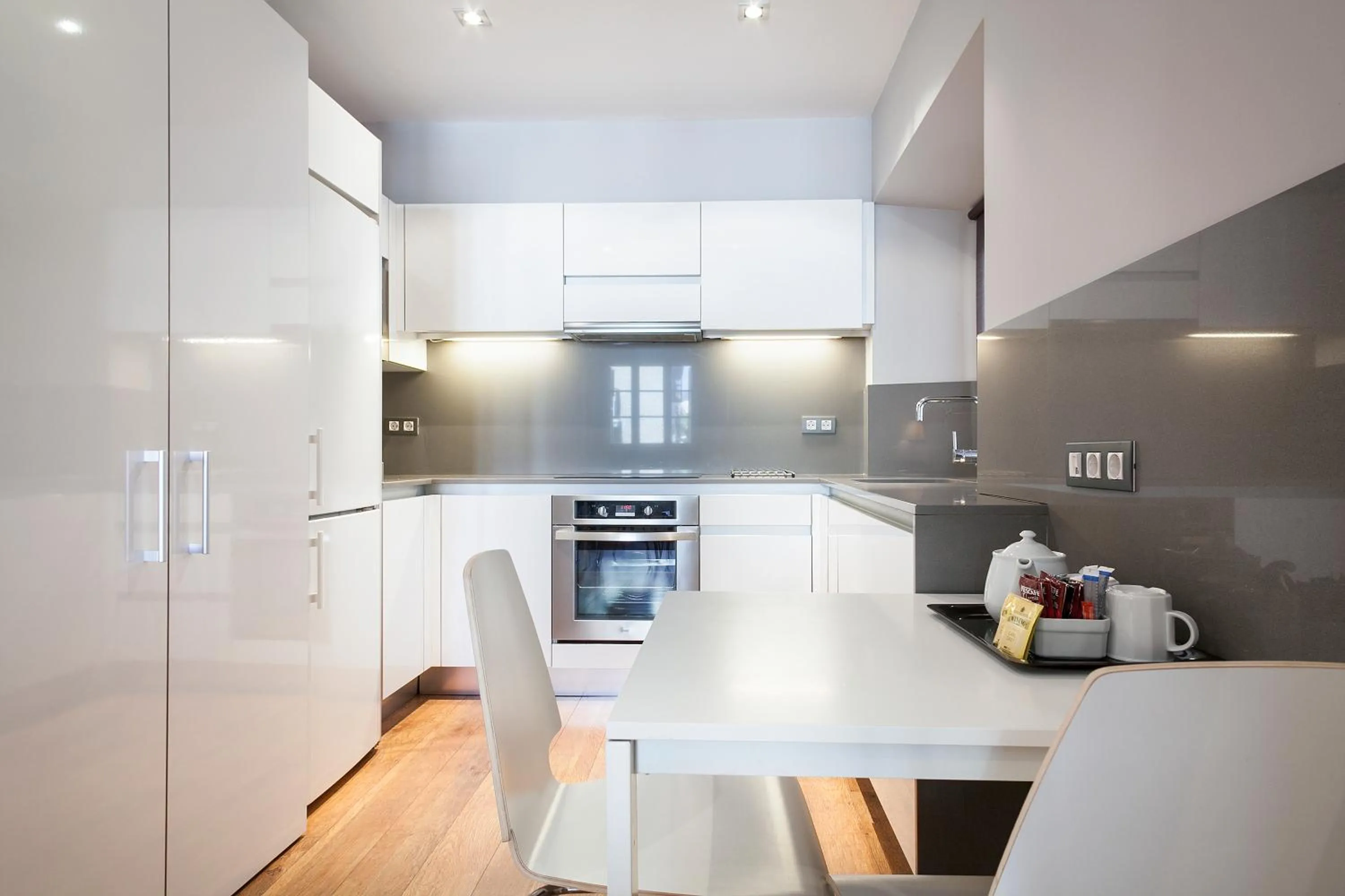 Kitchen or kitchenette in Bonavista Apartments - Passeig de Gracia