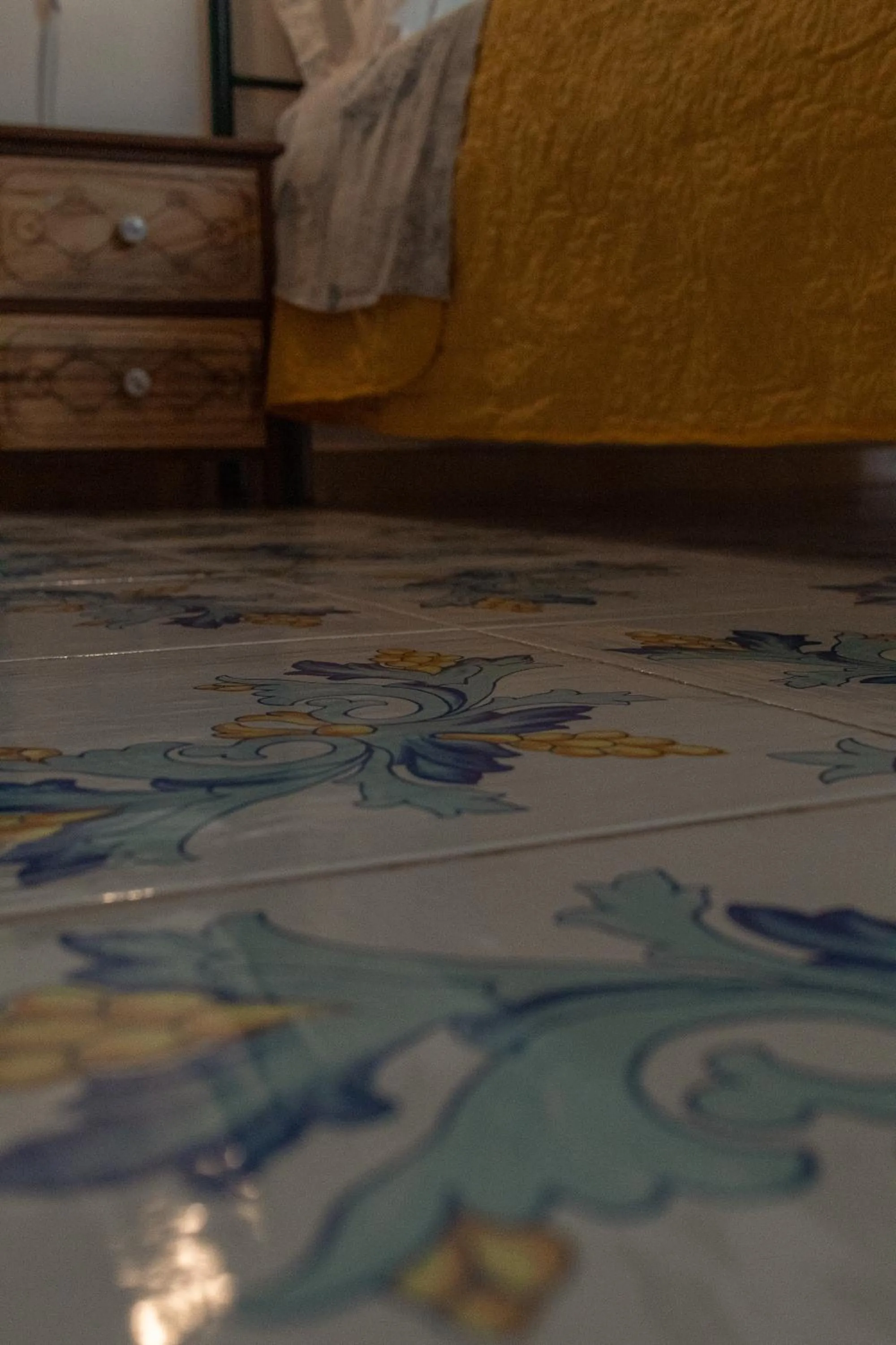 Decorative detail, Bed in La Casa del Limoneto