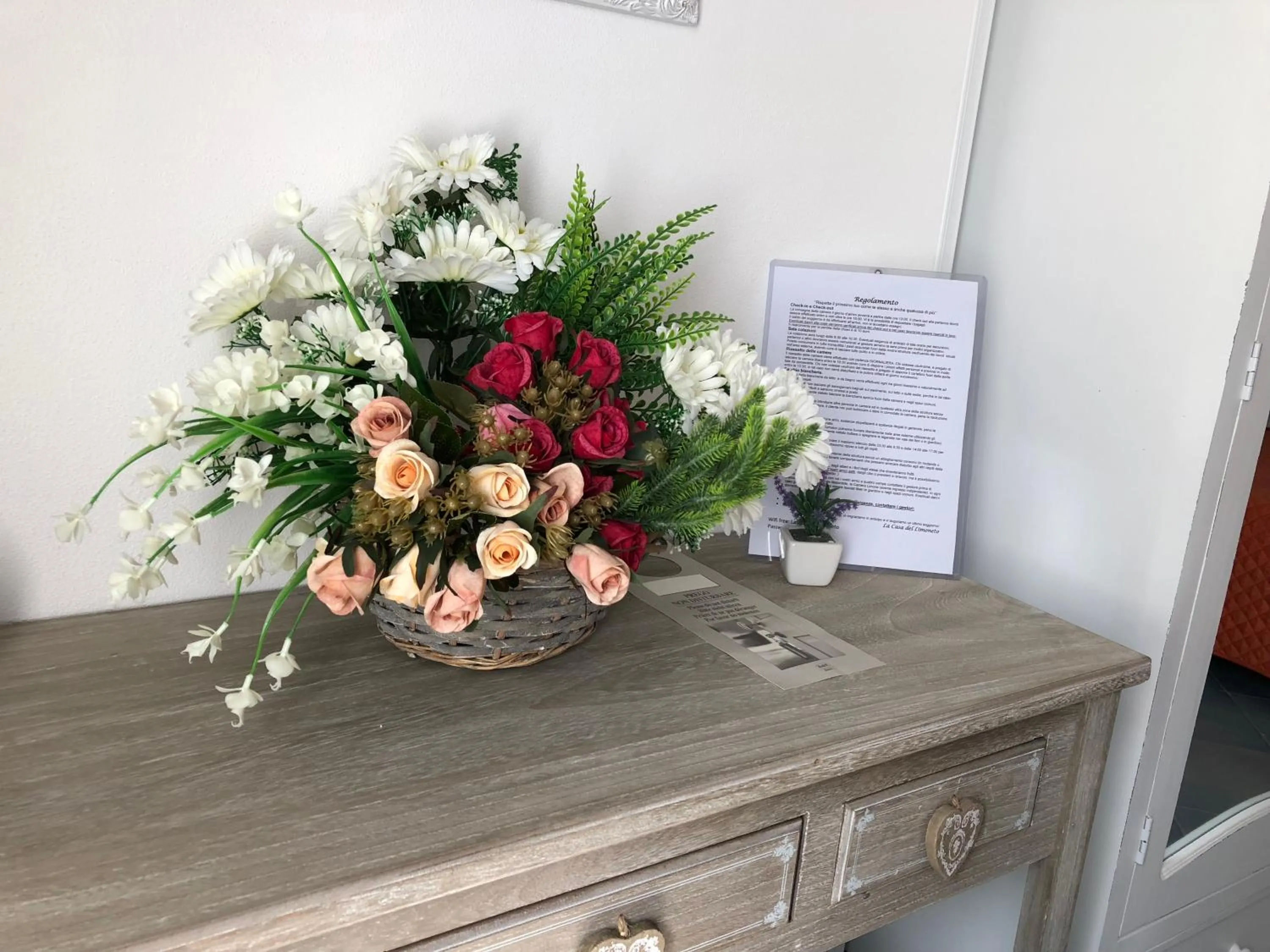 Decorative detail in La Casa del Limoneto