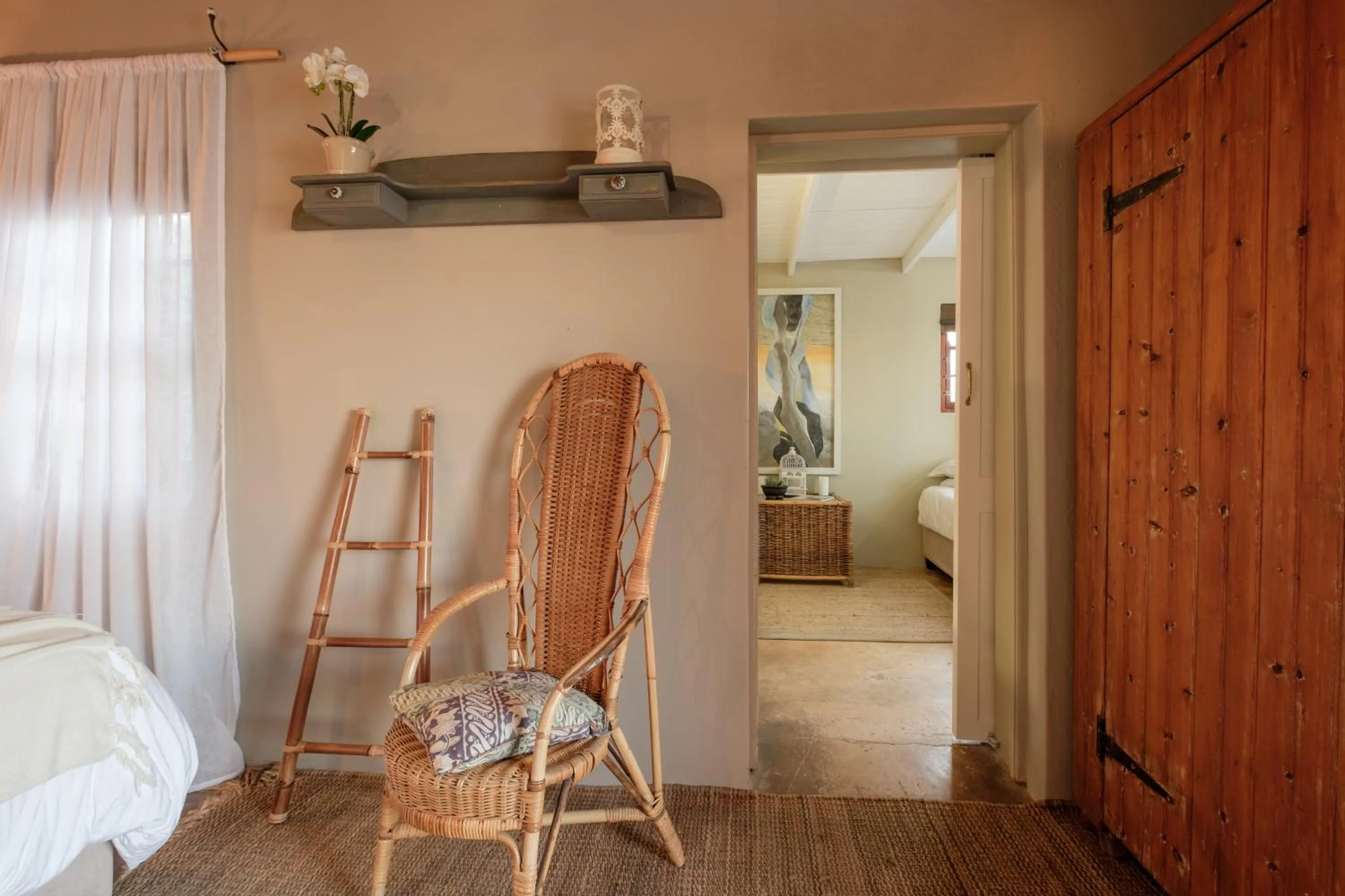 Decorative detail, Bed in Smugglers' BnB