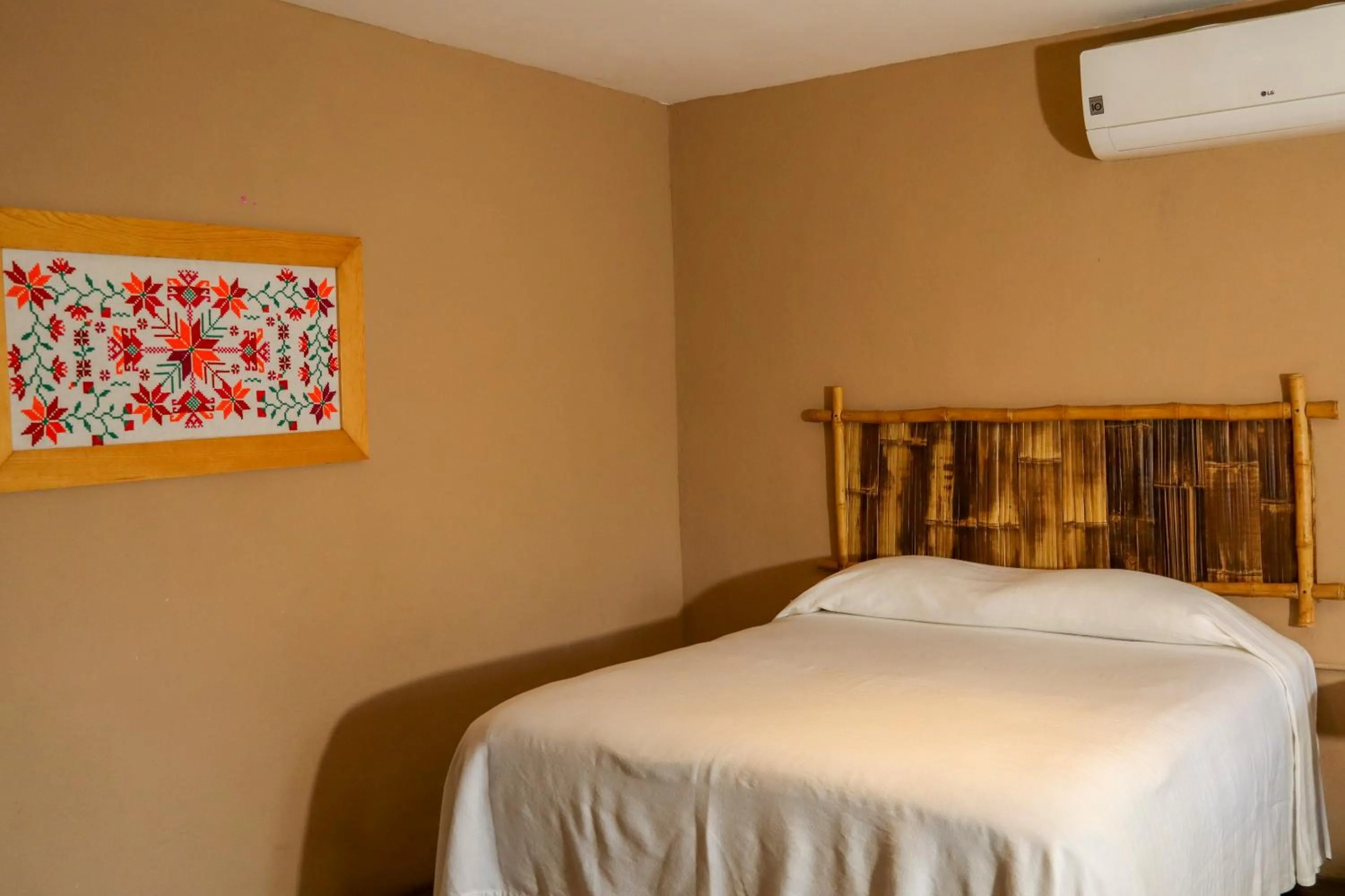 Bed in Eco Hotel Casa Kima