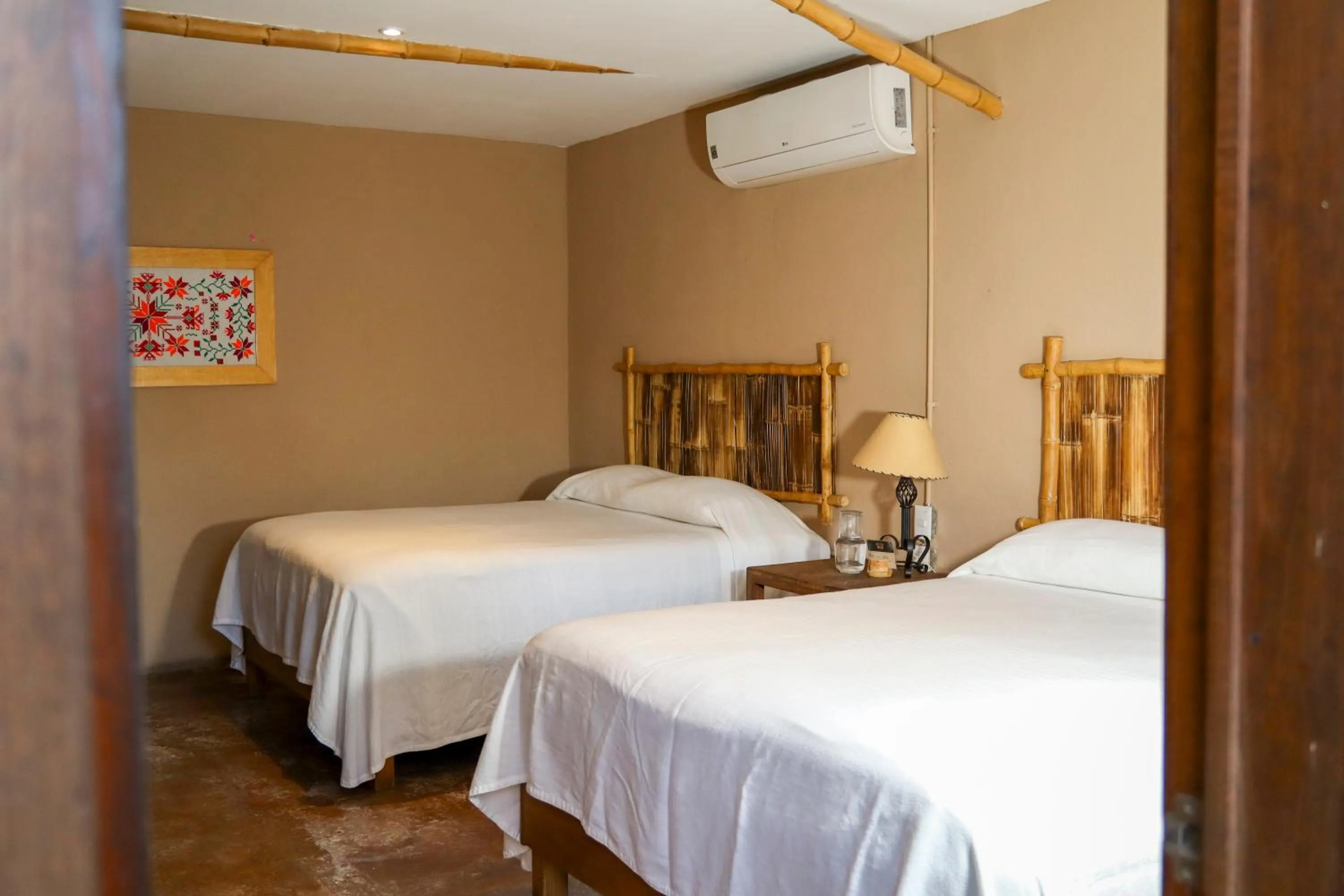 Bed in Eco Hotel Casa Kima