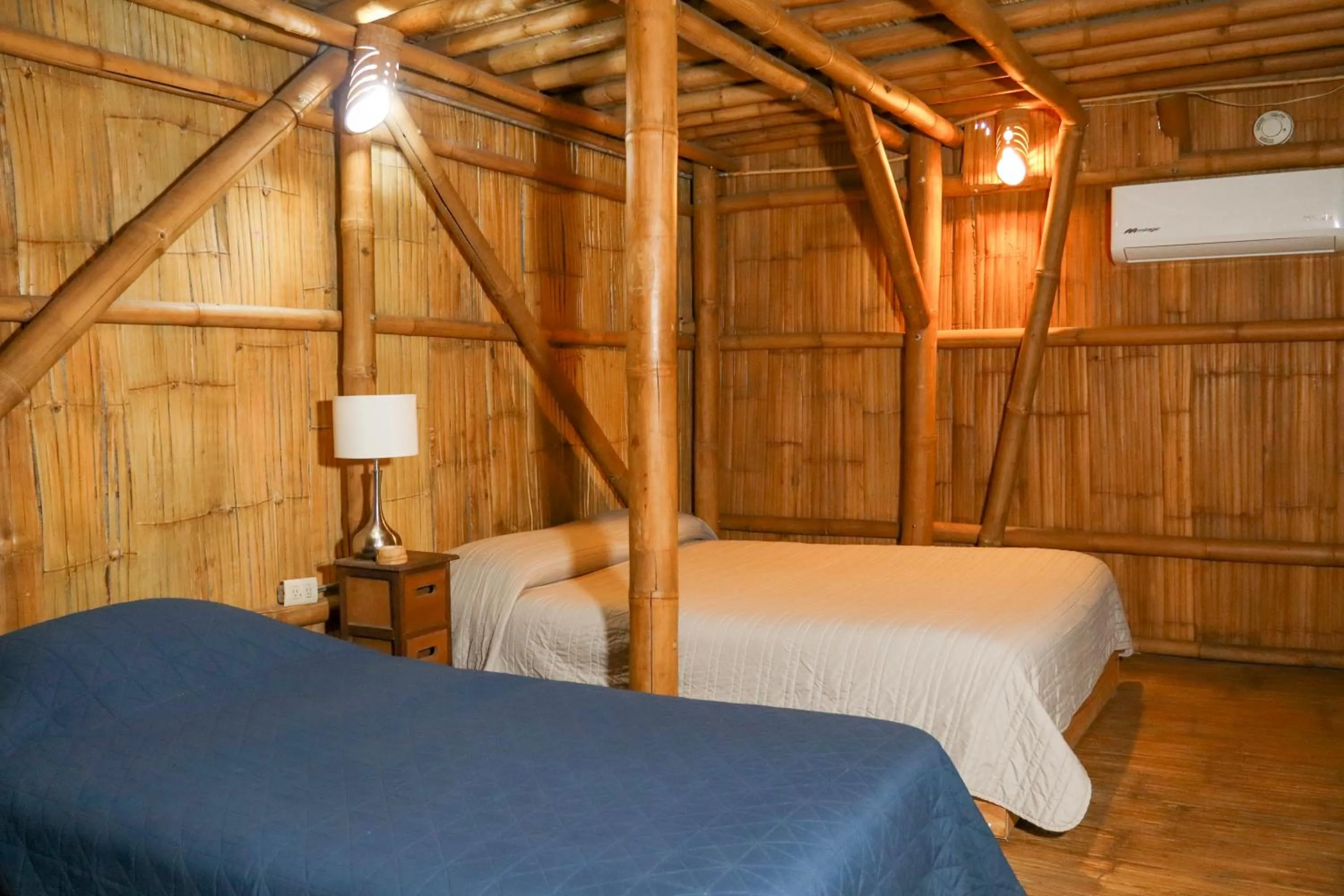 Bed in Eco Hotel Casa Kima