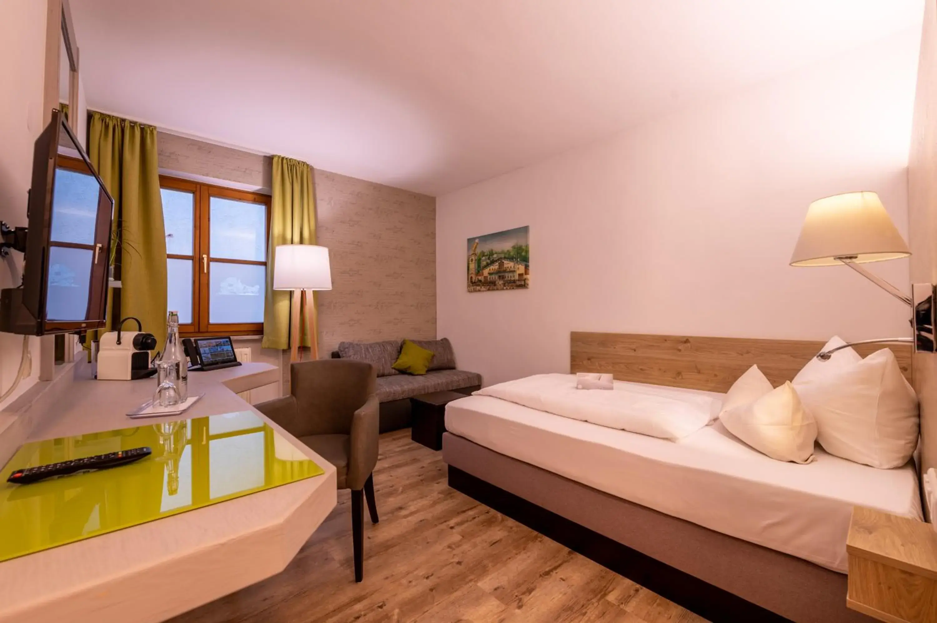 Business Single Room - single occupancy in Zur Post Kümmersbruck Hotel & Tiny Houses Business Single Room - single occupancy in Zur Post Kümmersbruck Hotel & Tiny Houses