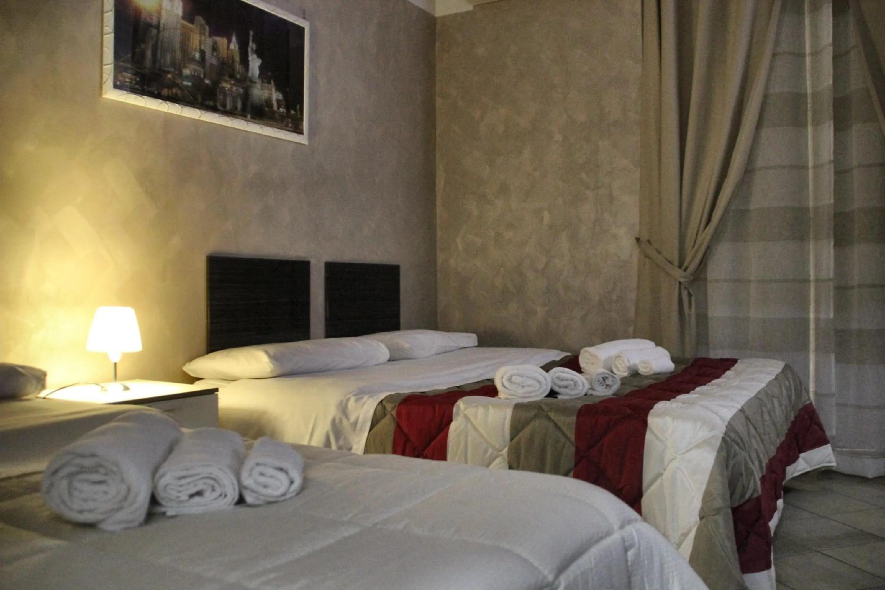 Apartment with Balcony in Chiaia Relax
