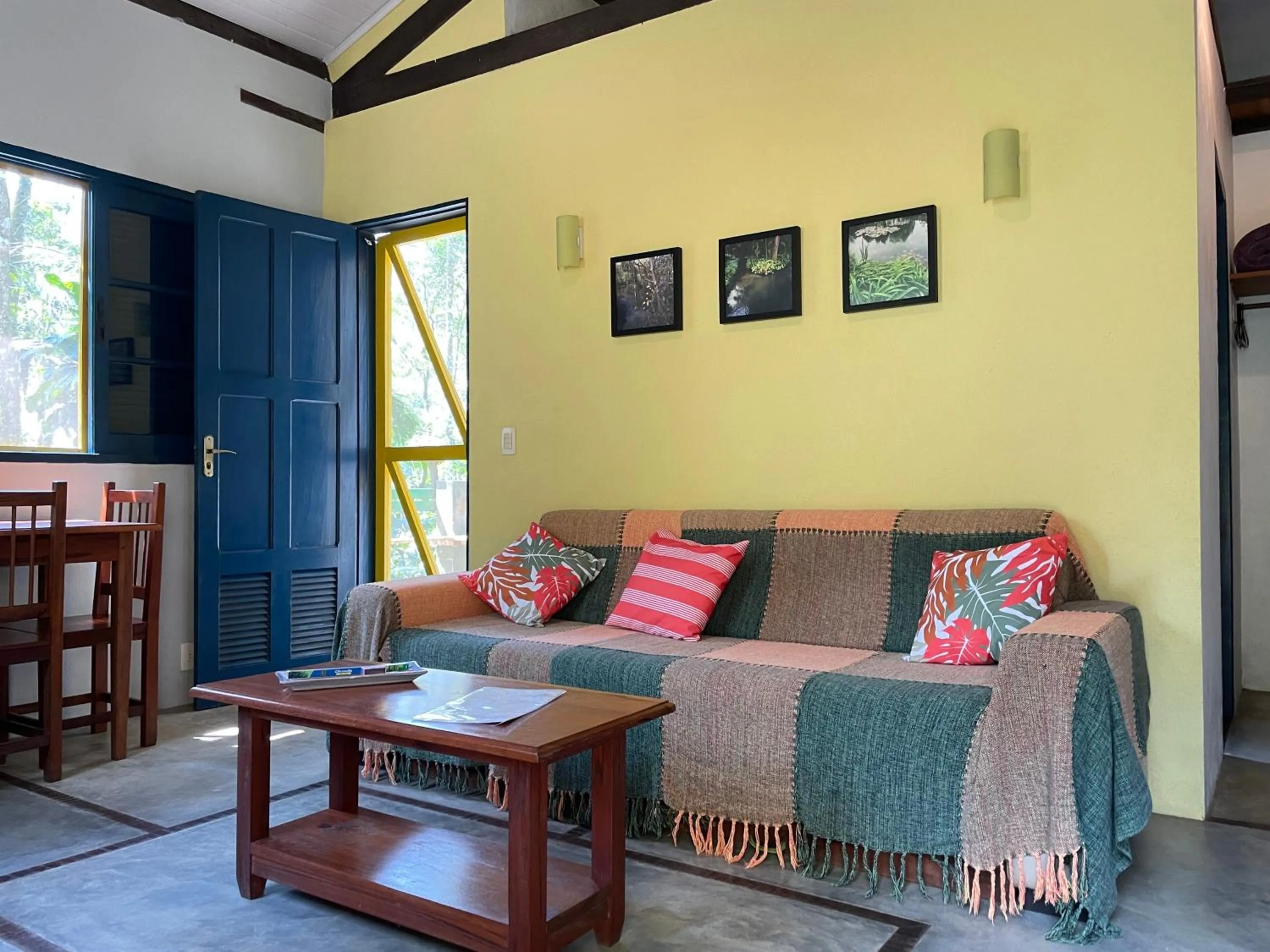 Living room in Sitio Namaste Paraty