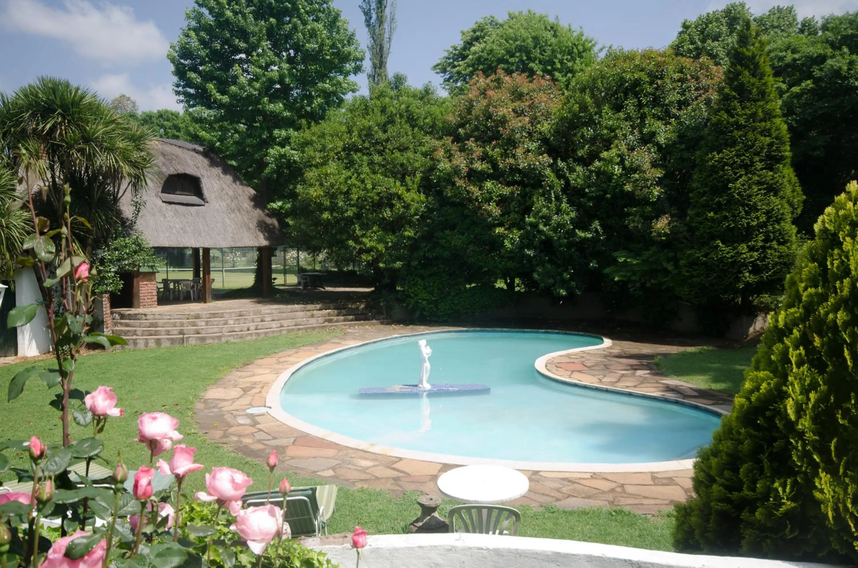 Rawdons Hotel & Brewery