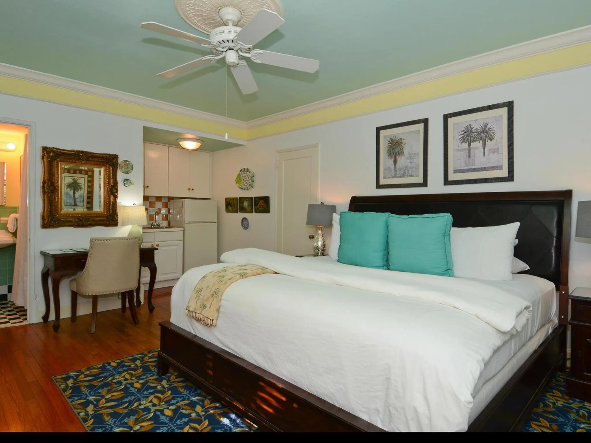 Bedroom, Bed in Pineapple Point Guesthouse & Resort - Gay Men's Resort