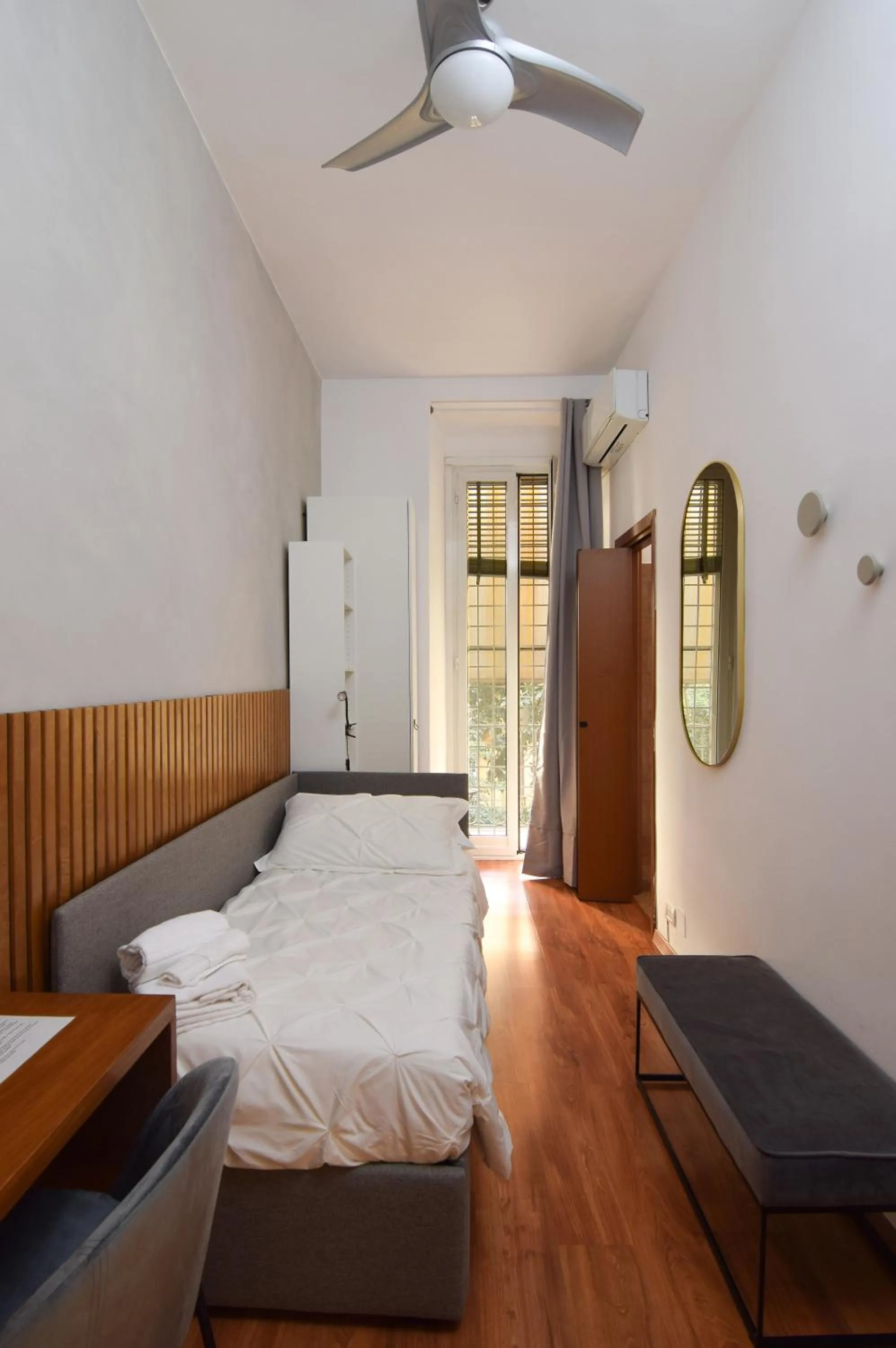 Bed in B&B Casa Cimabue Roma