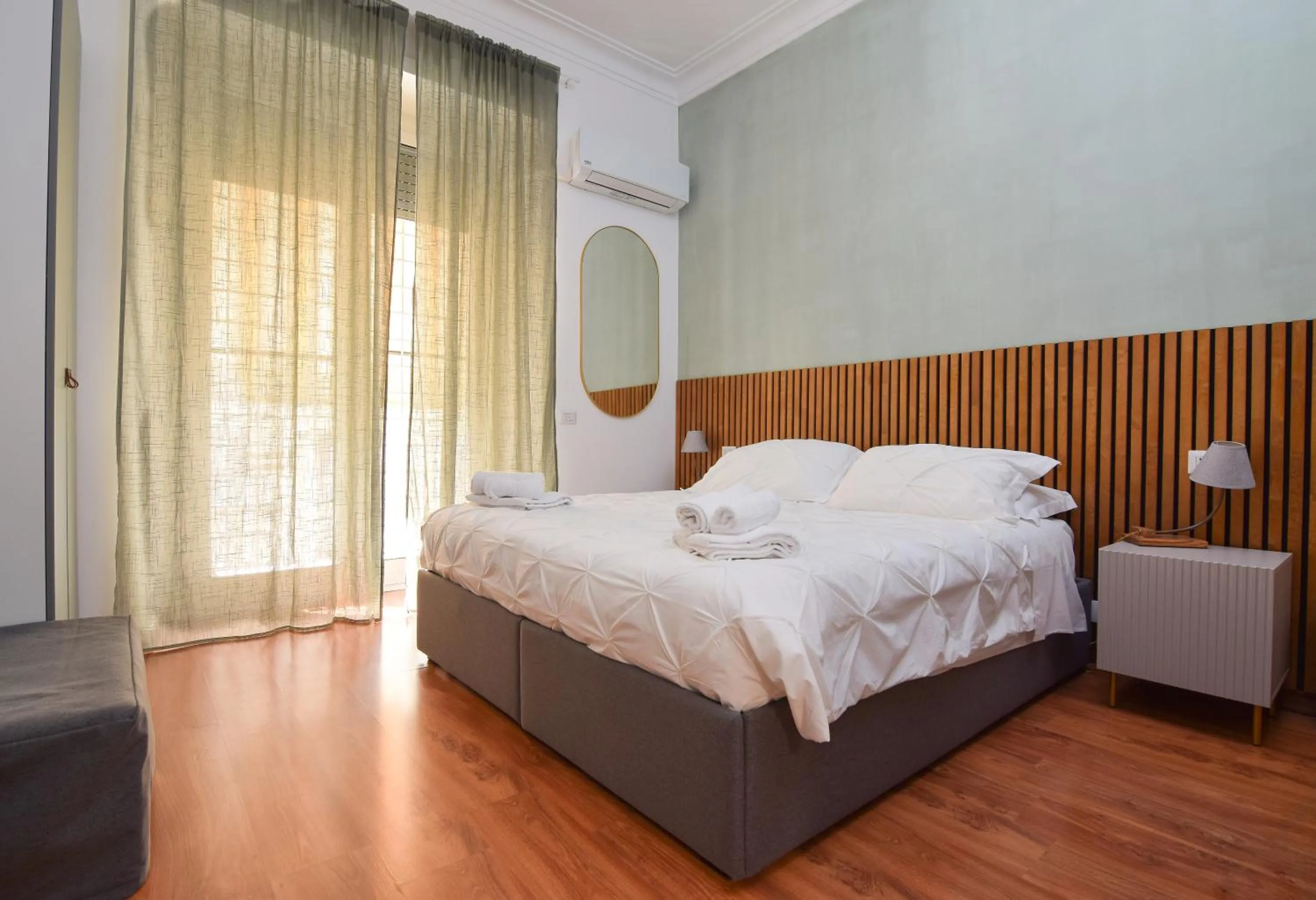 Photo of the whole room, Bed in B&B Casa Cimabue Roma